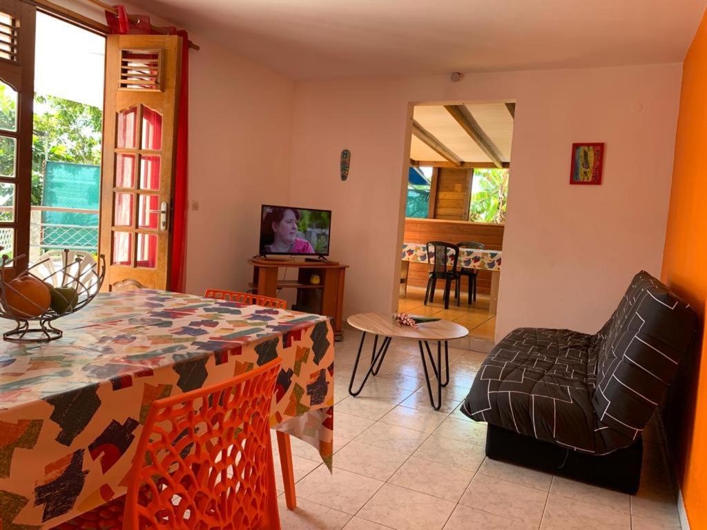 One-Bedroom House photo 1