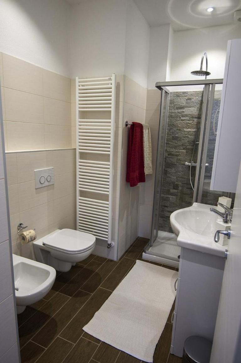 Superior King Room photo 3