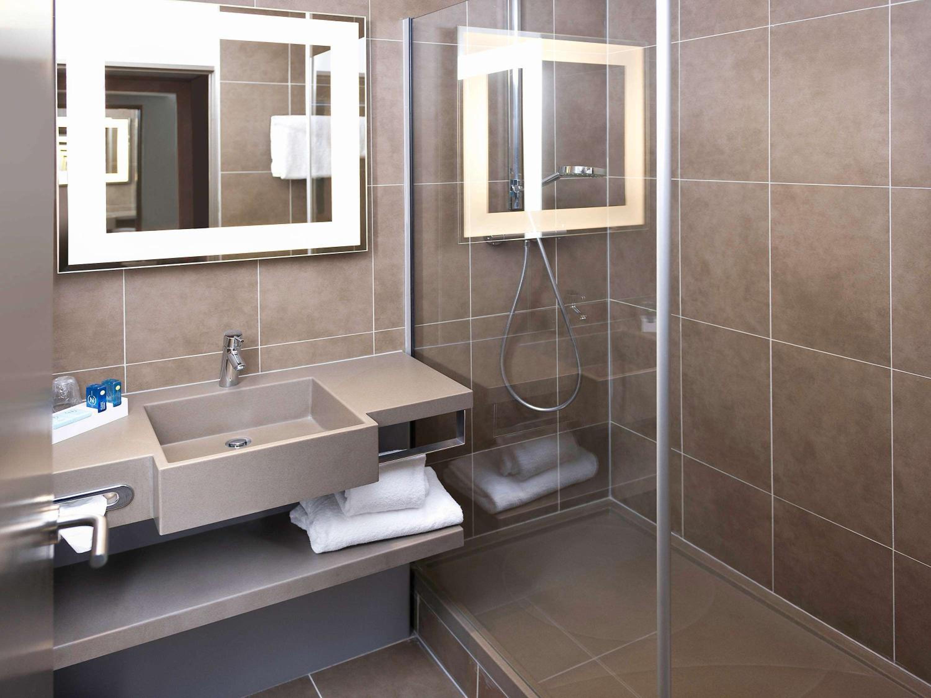 Superior Twin Room - Photo 6