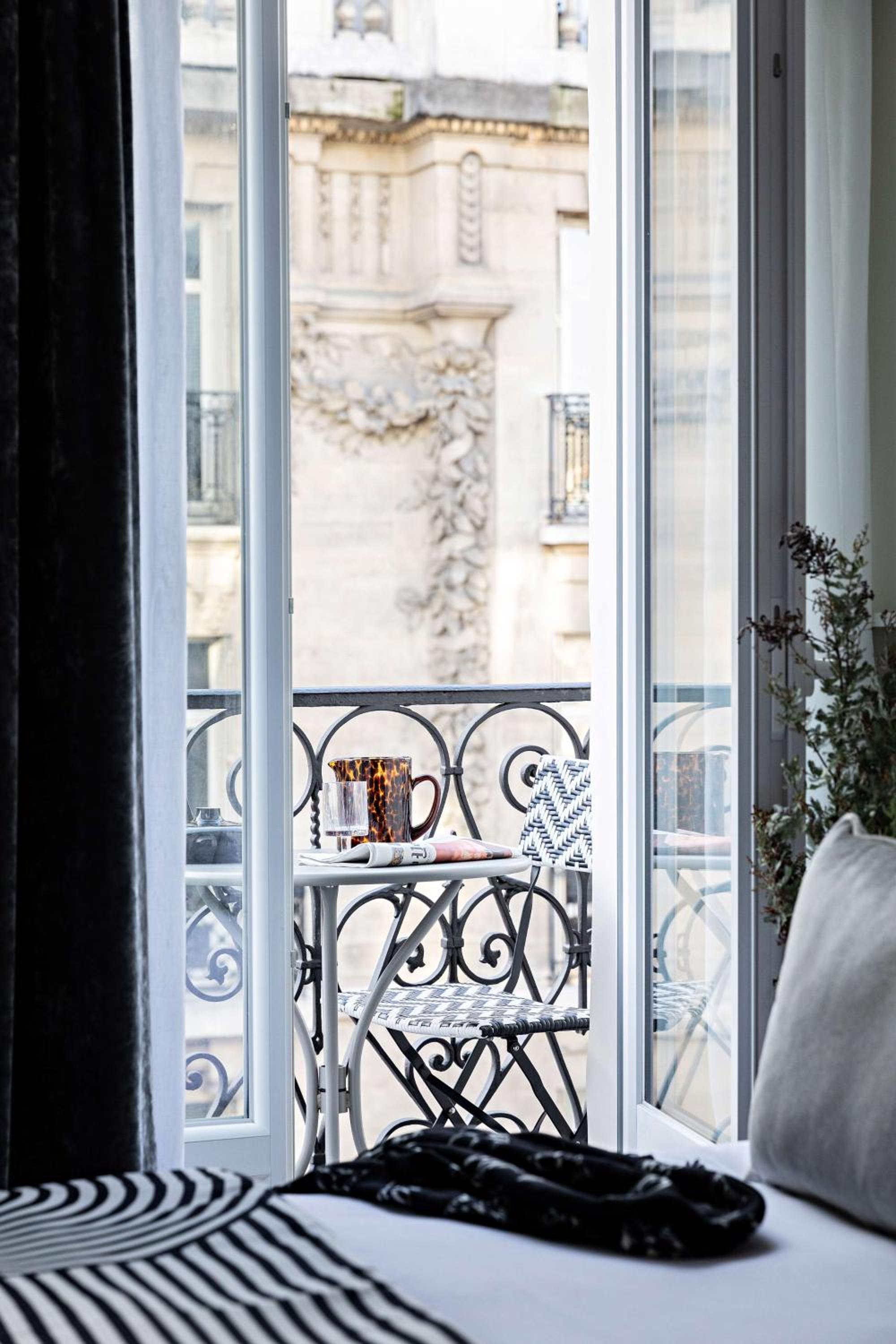 Premium Queen Room with Balcony - Non-Smoking