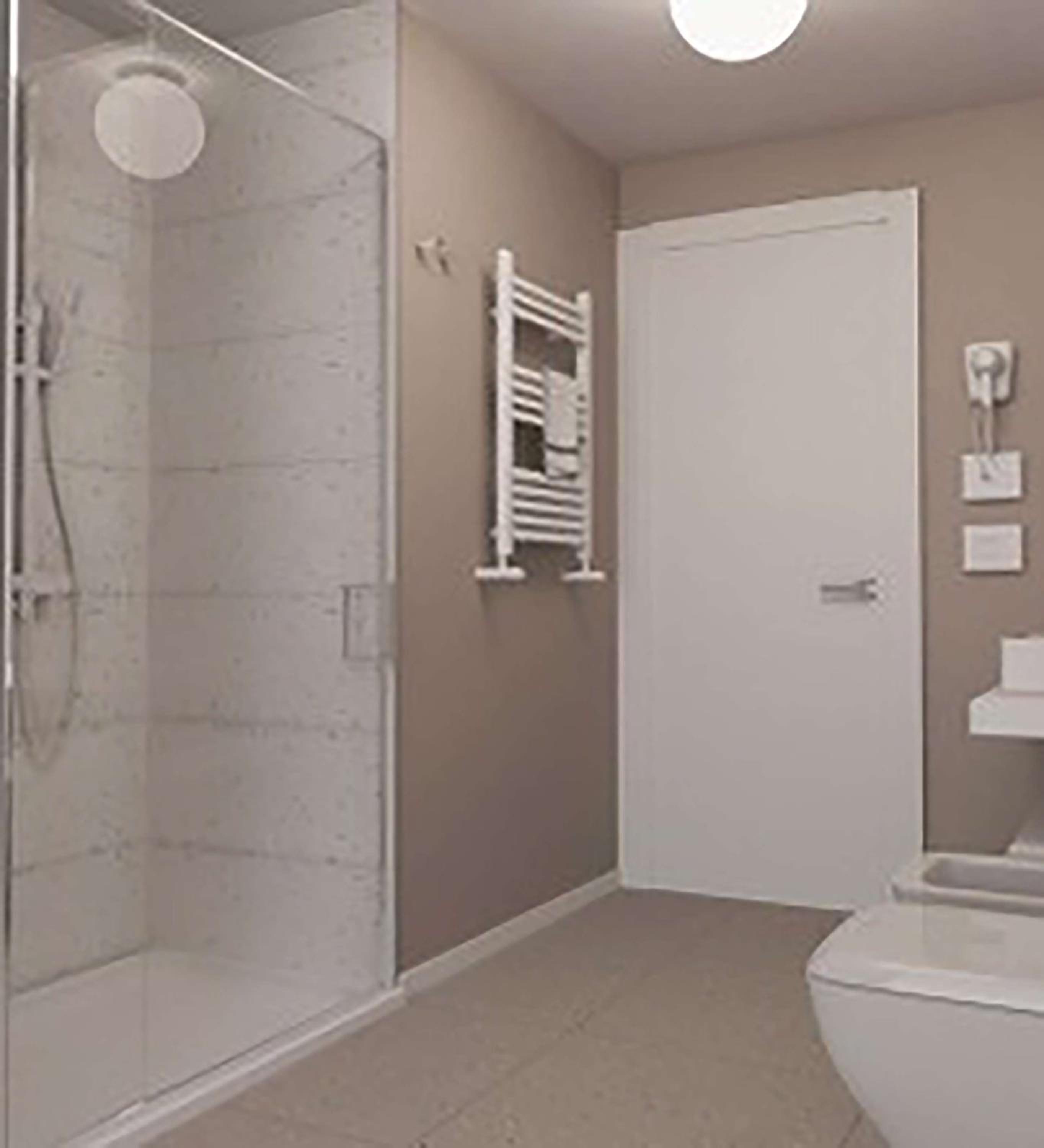 Comfort Queen Room - Non-Smoking  - Photo 4