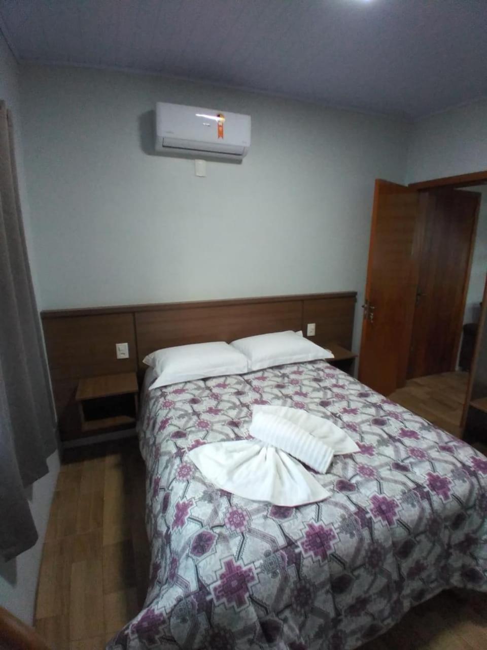 Three-Bedroom House photo 3