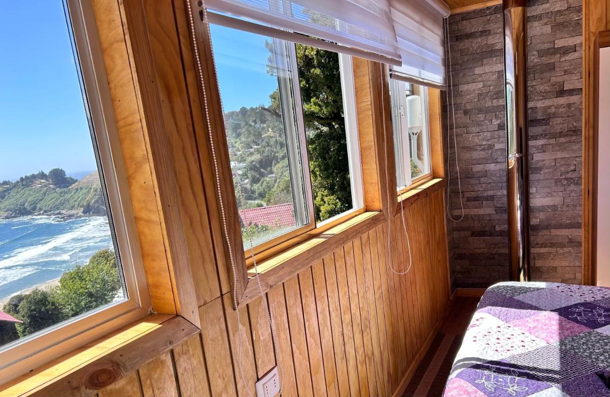 Four-Bedroom House photo 2