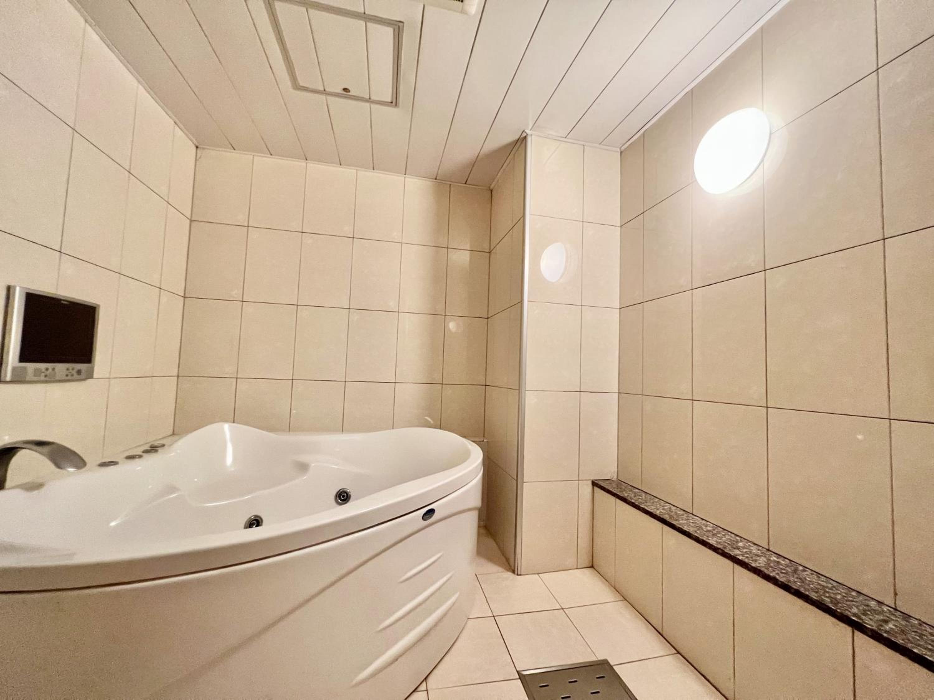 Deluxe Double Room with Two Double Beds photo 2