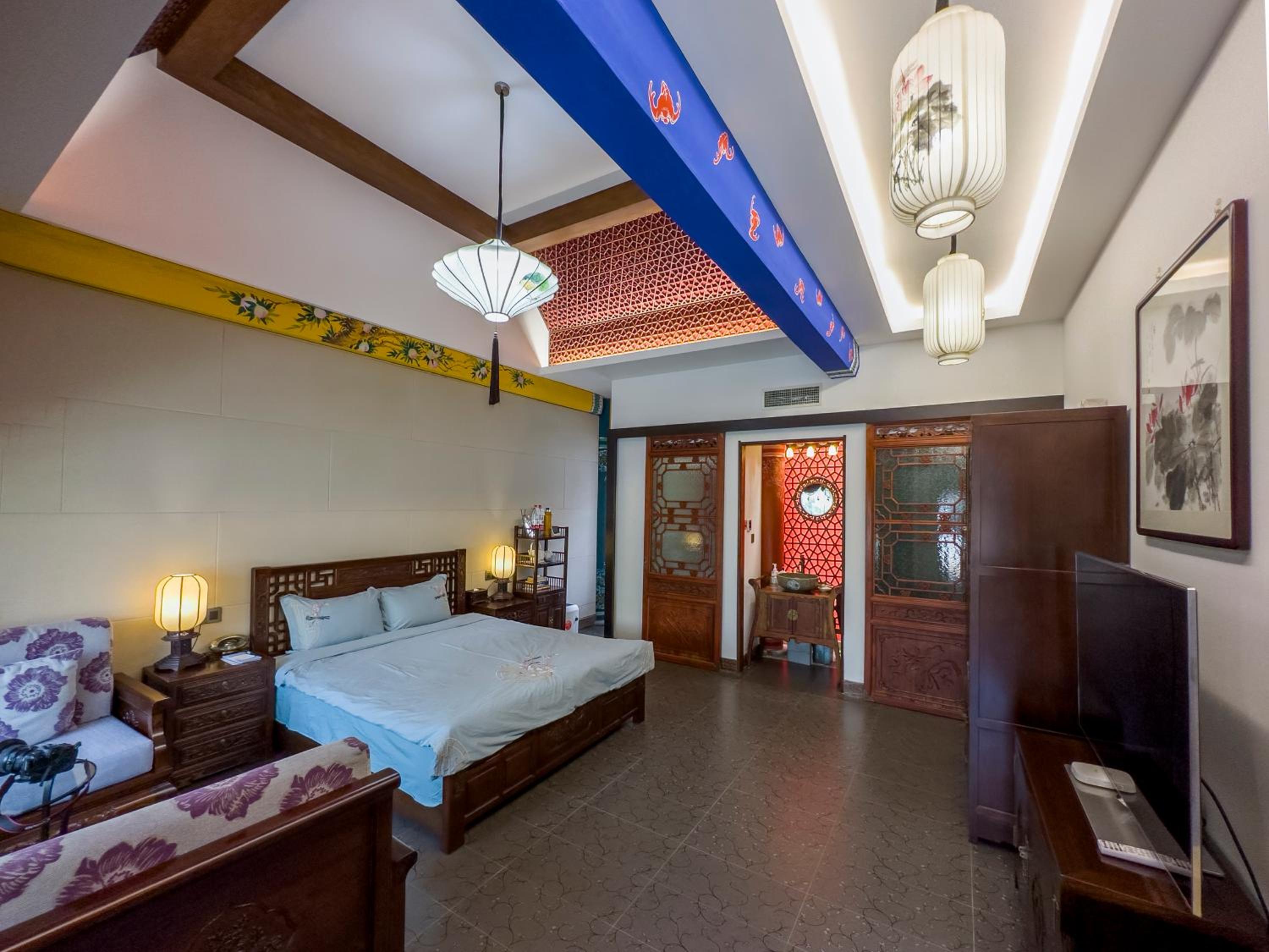 YG Deluxe Queen Room