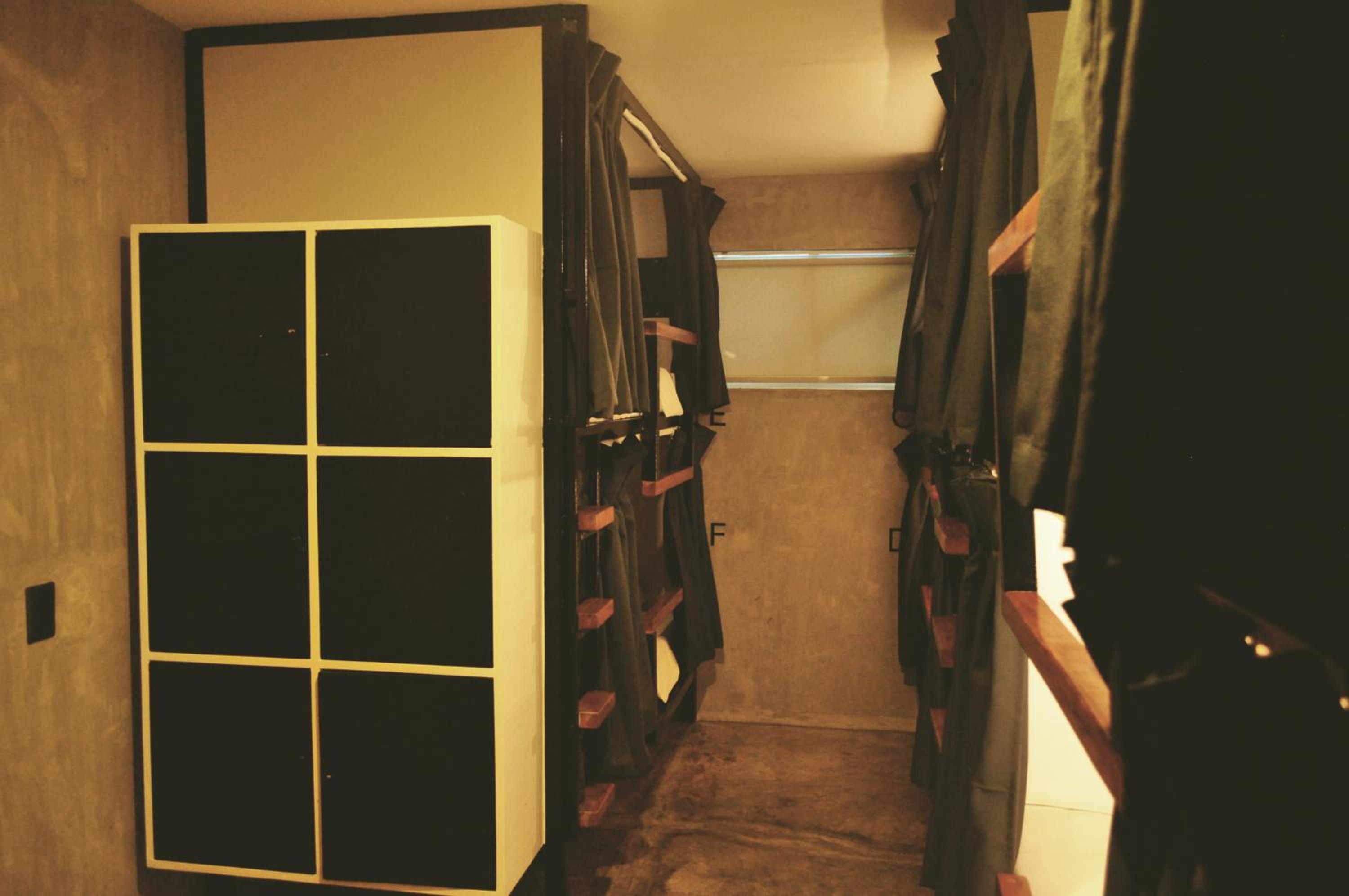 Bed in 6-Bed Mixed Dormitory Room photo 3