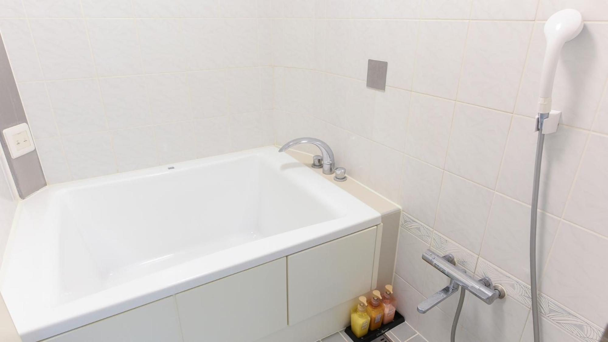 Double Room - Photo 12