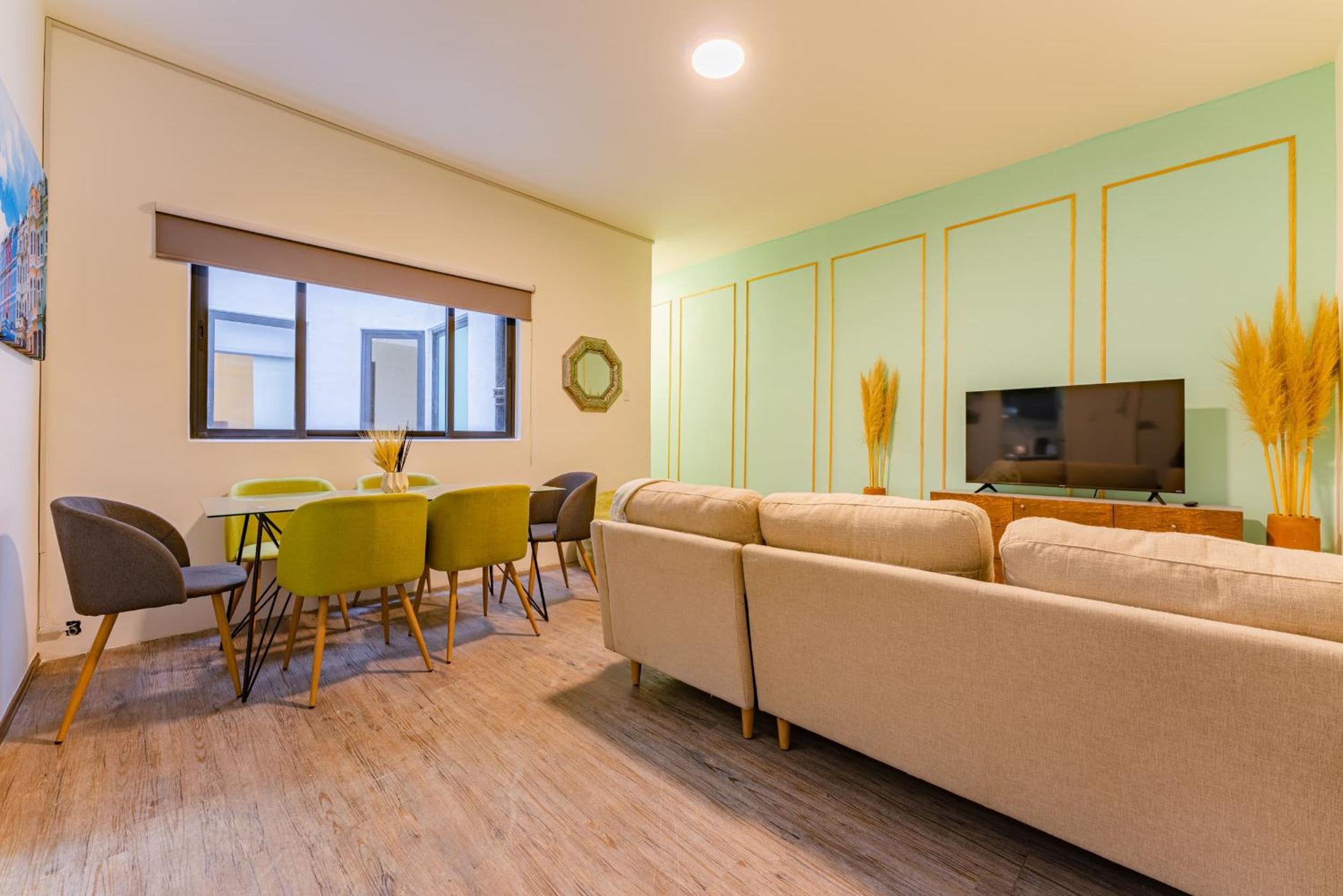Deluxe Apartment - Photo 9