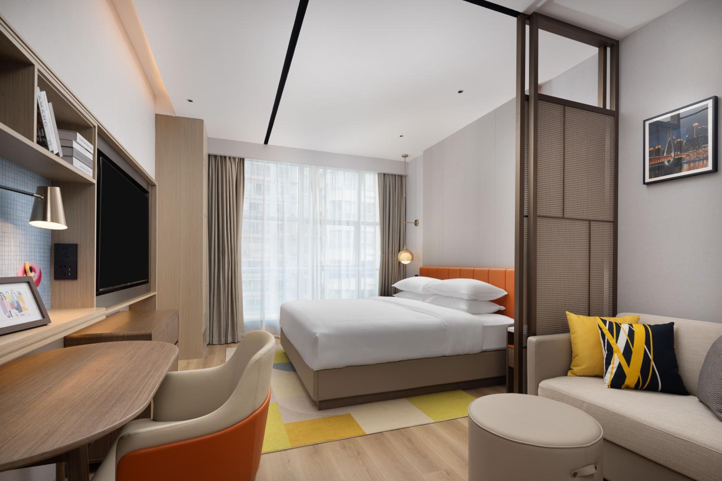 Deluxe Queen Room