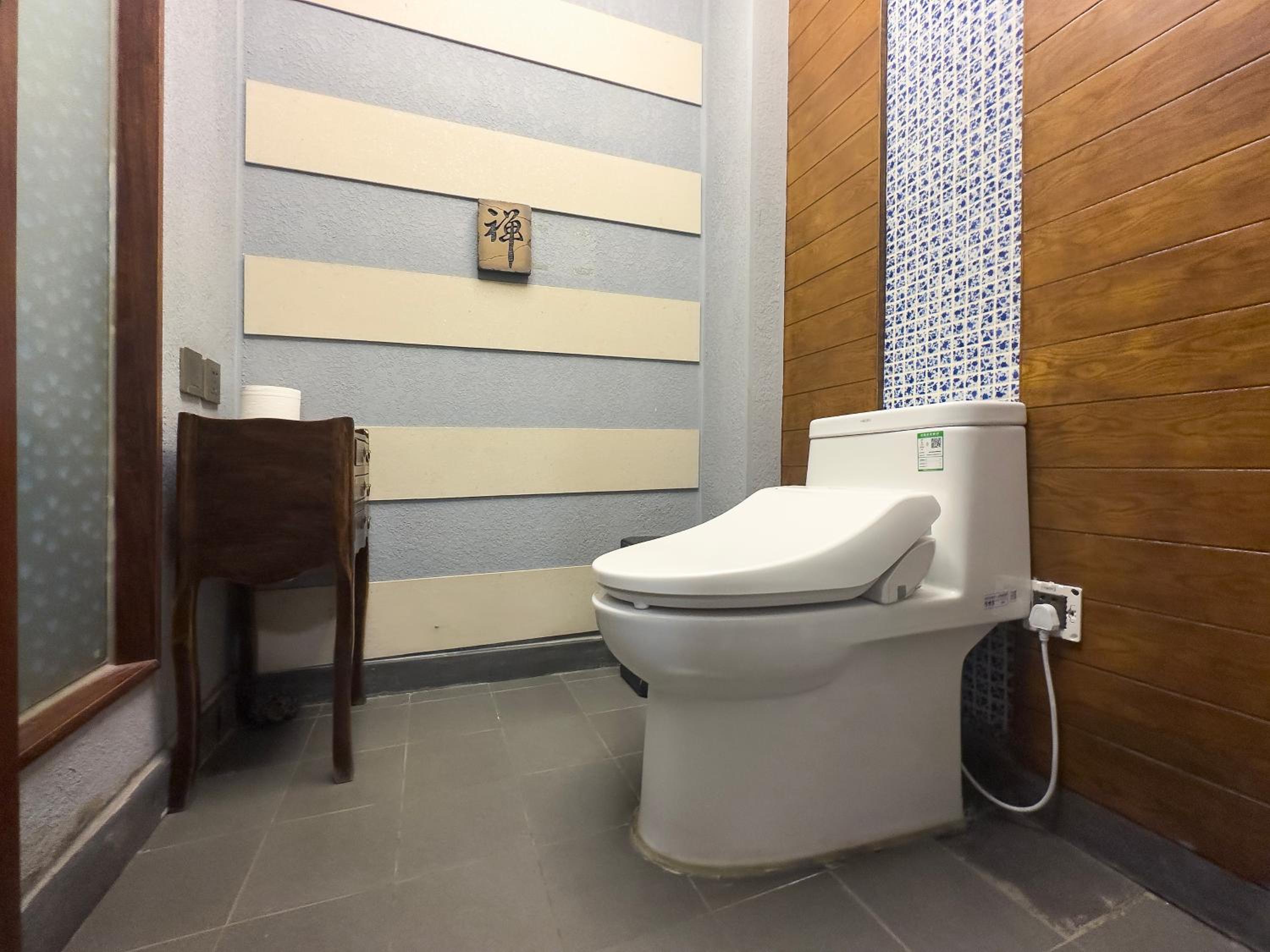 CT Deluxe Twin Room