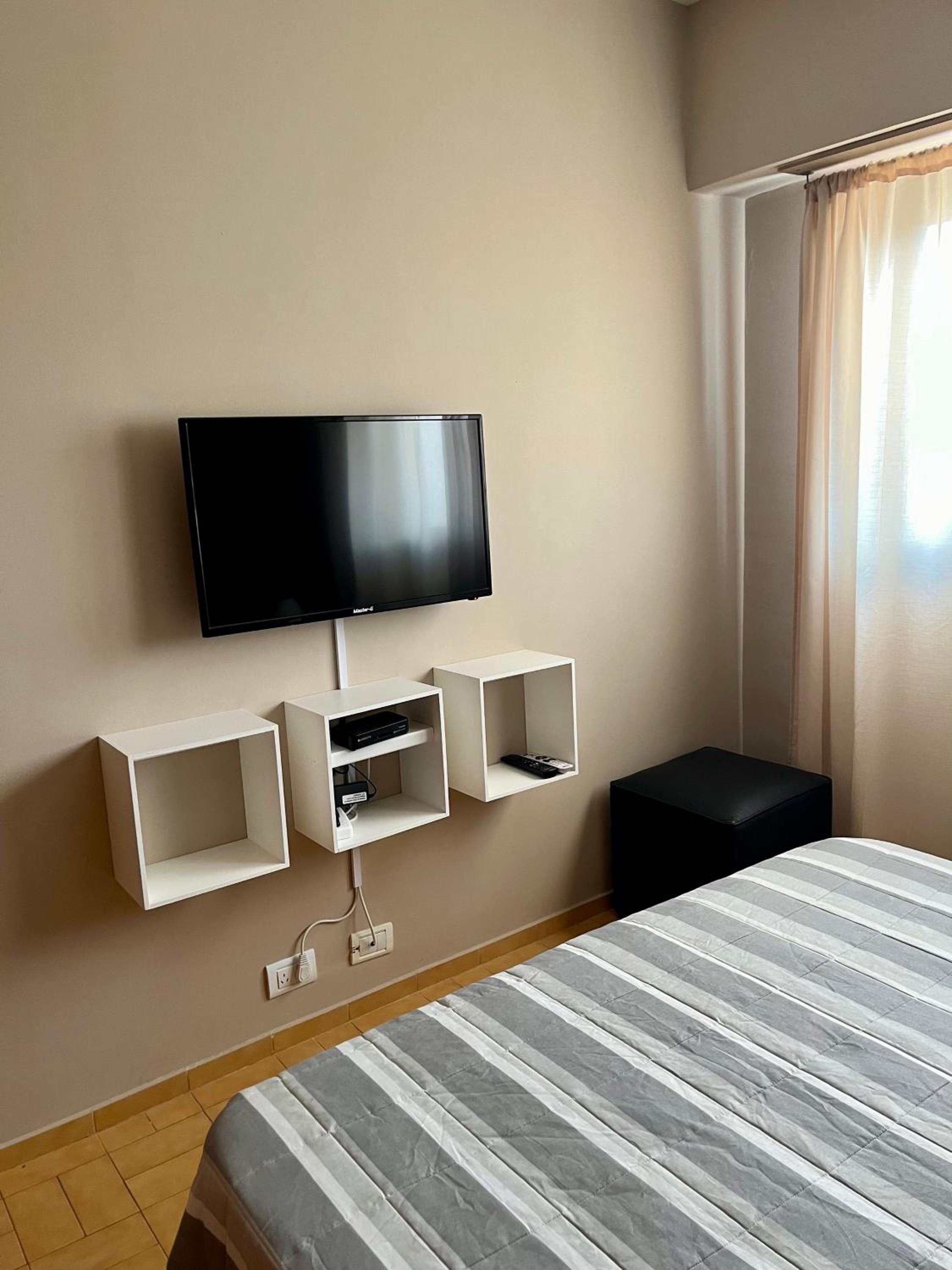Two-Bedroom Apartment with Balcony and Sea View photo 2
