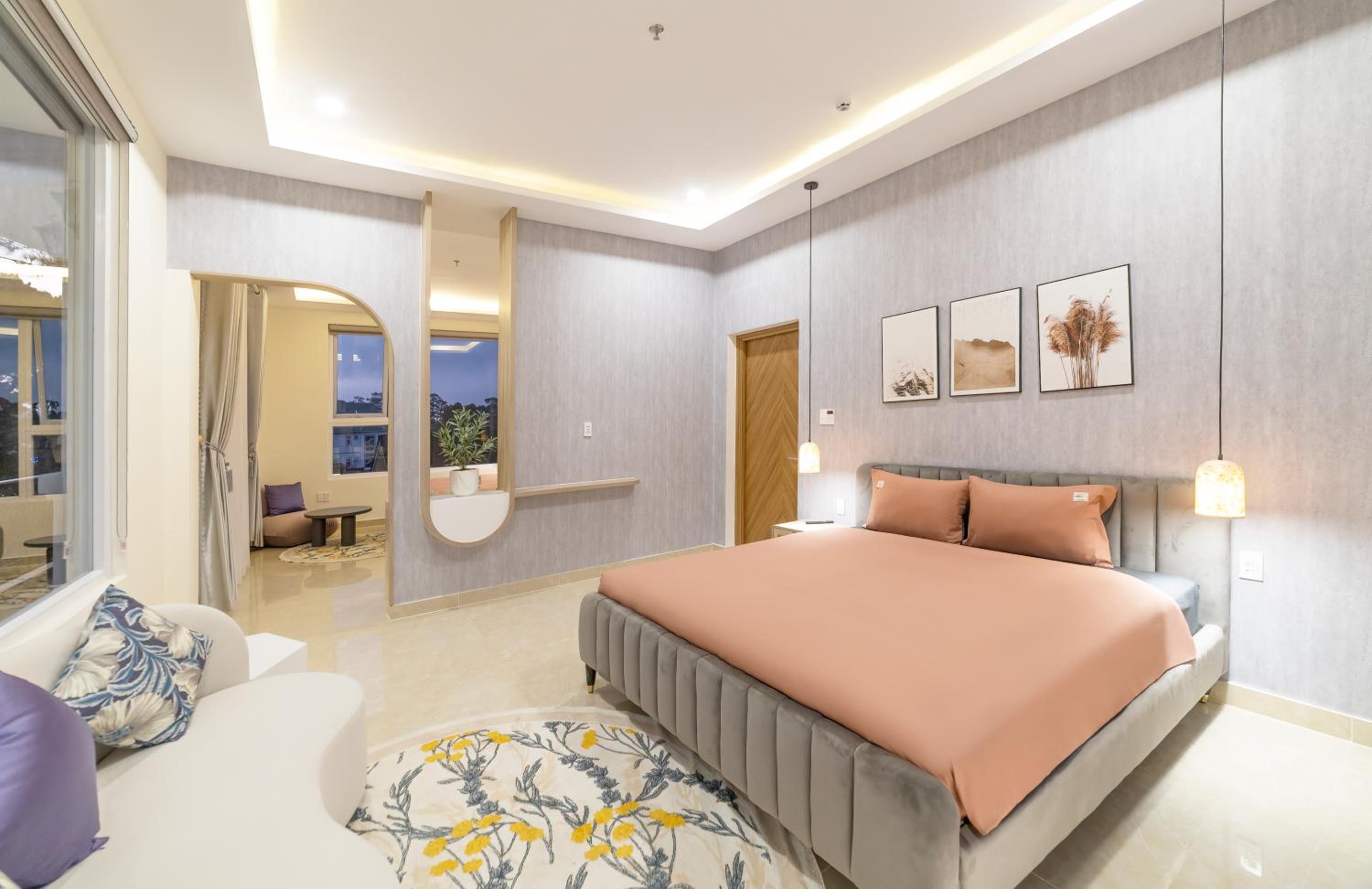 Deluxe Family Room - Photo 3