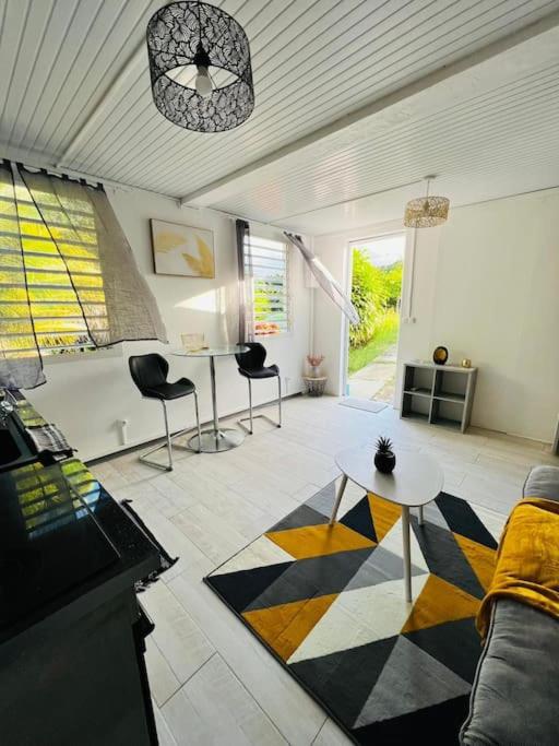 One-Bedroom House photo 1