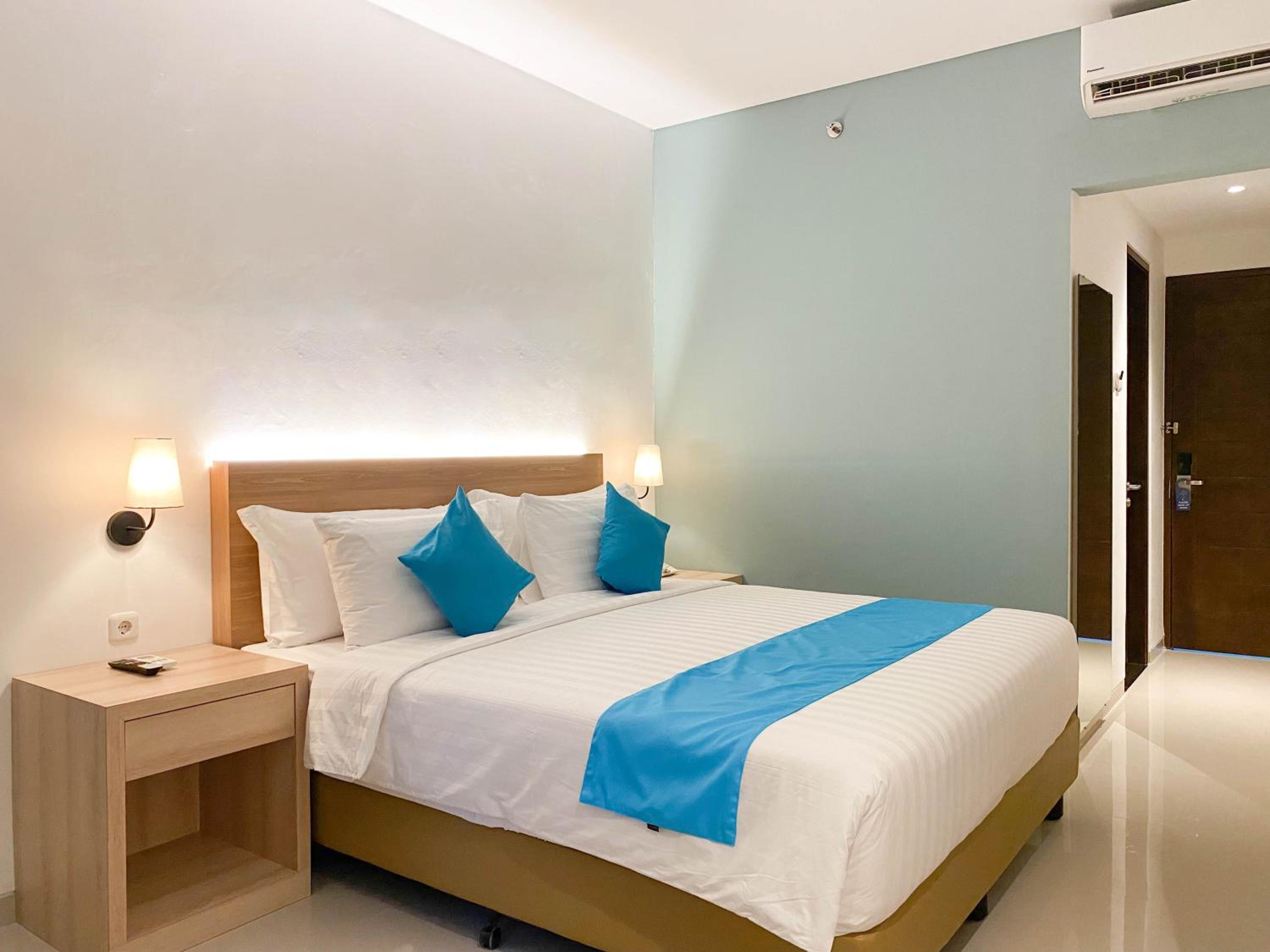 Grand Studio Single Bed with Window City View - Photo 4
