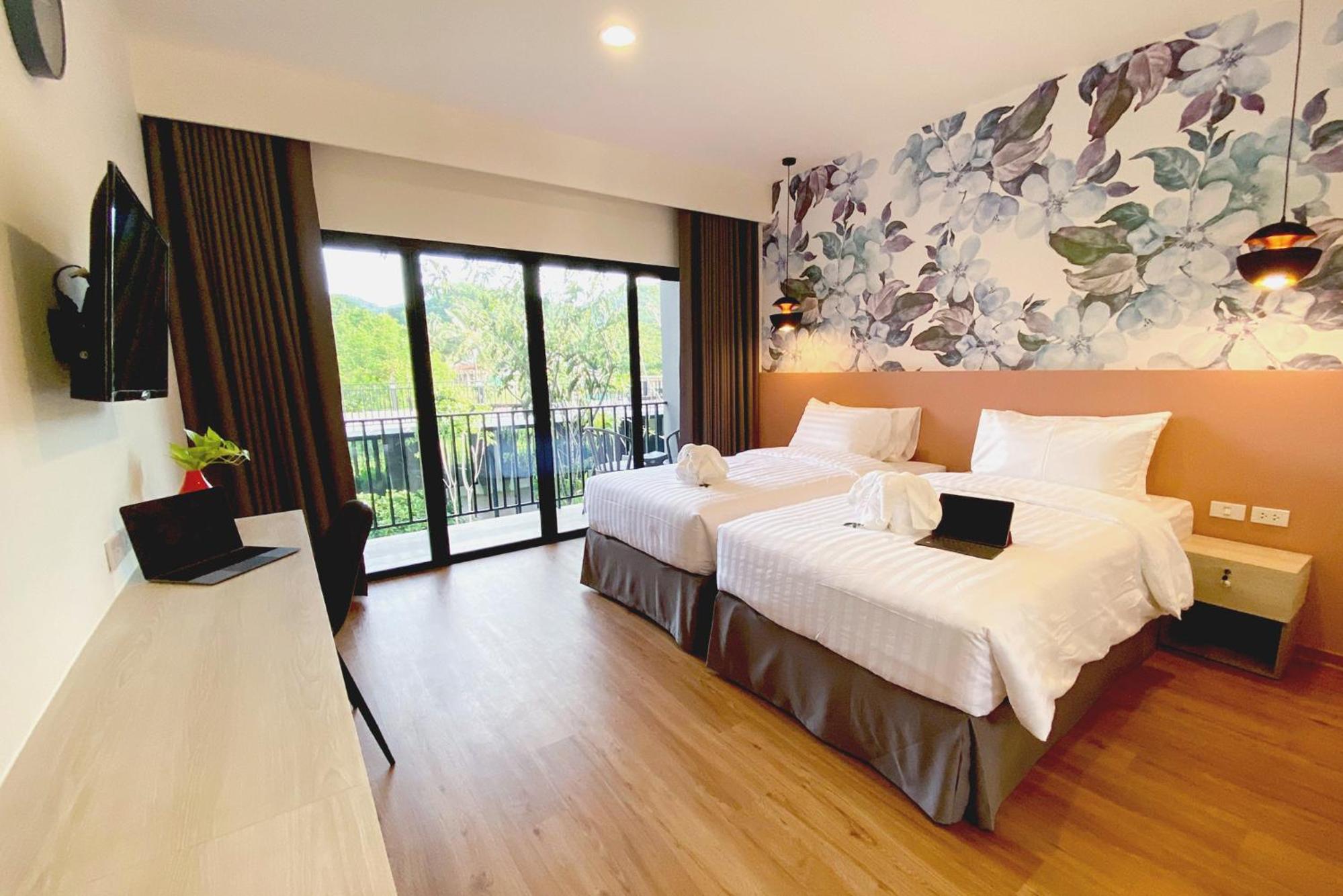 Twin Room with View - Photo 1