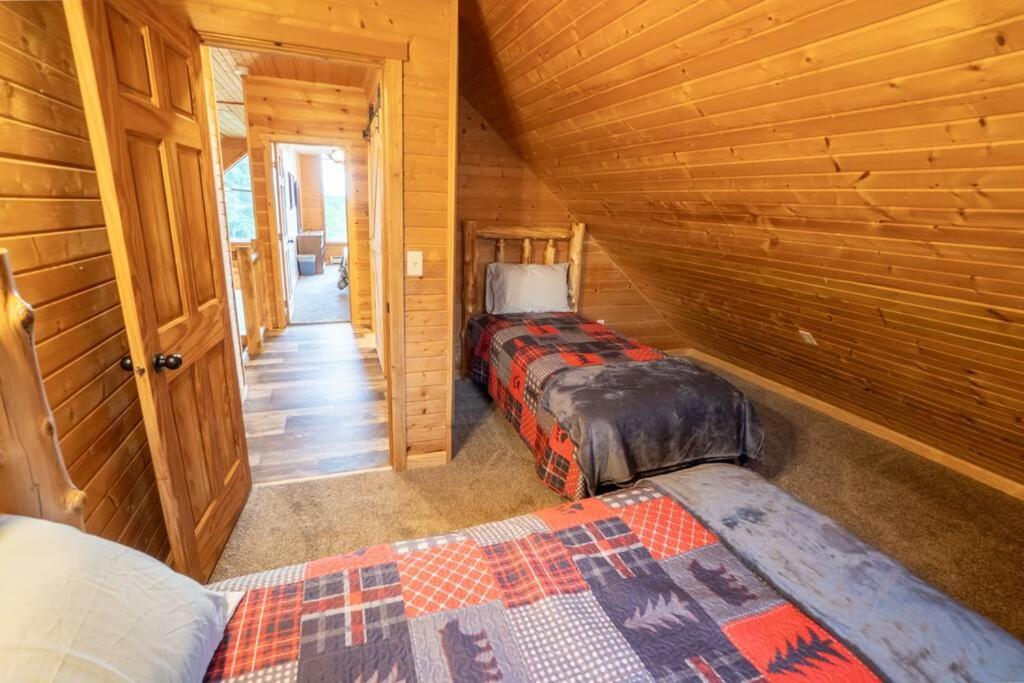 Four-Bedroom House photo 2