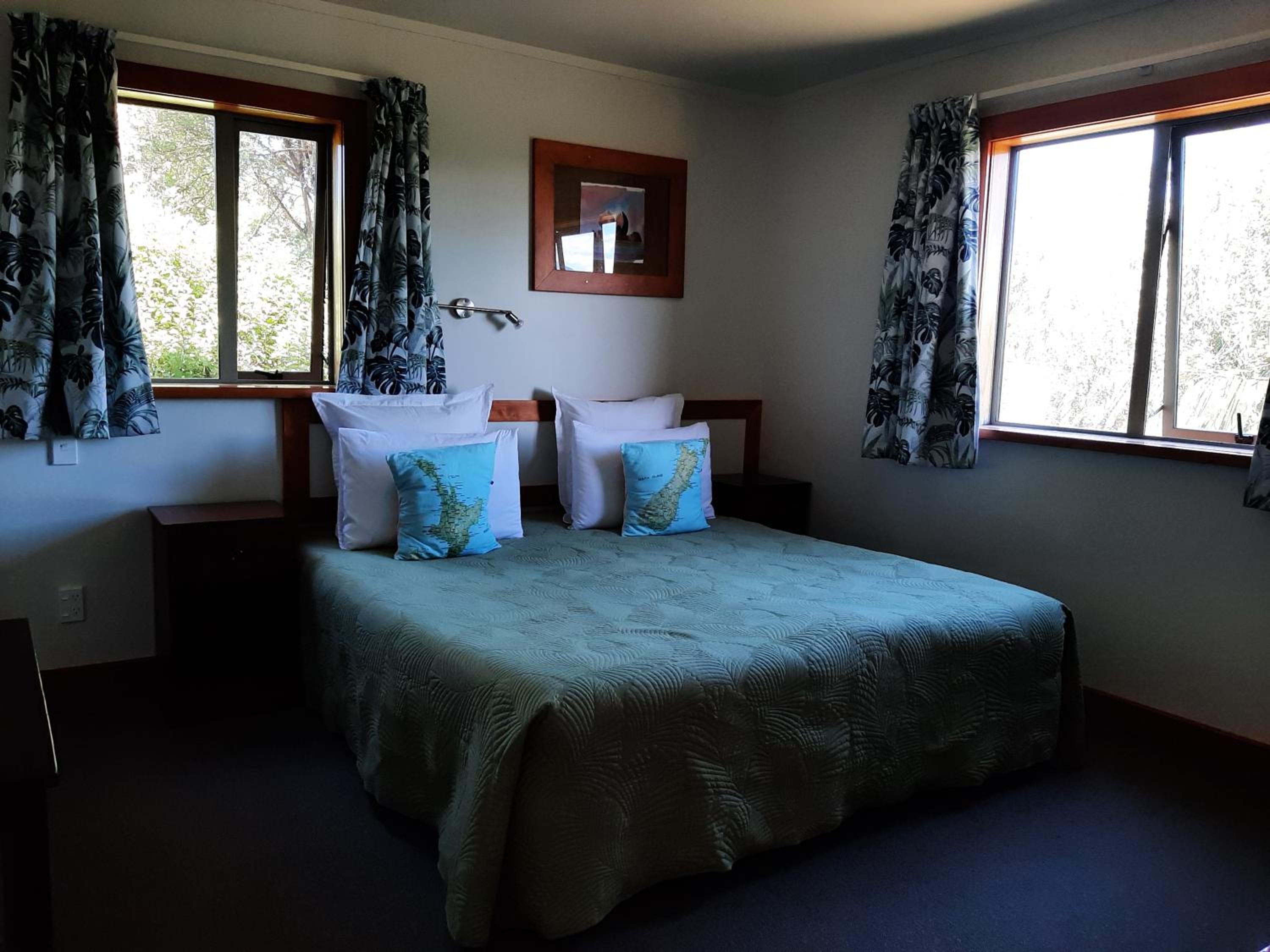 Double or Twin Room with Private Bathroom photo 2