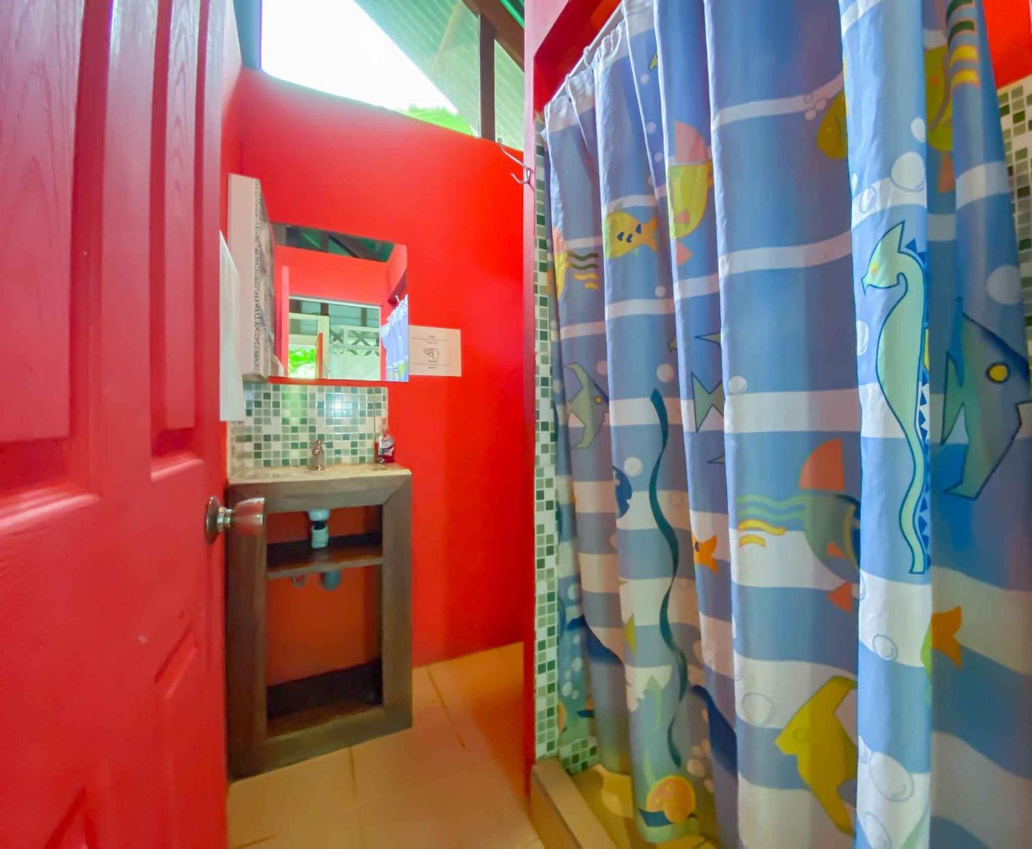 Bungalow (3 Adults) photo 2