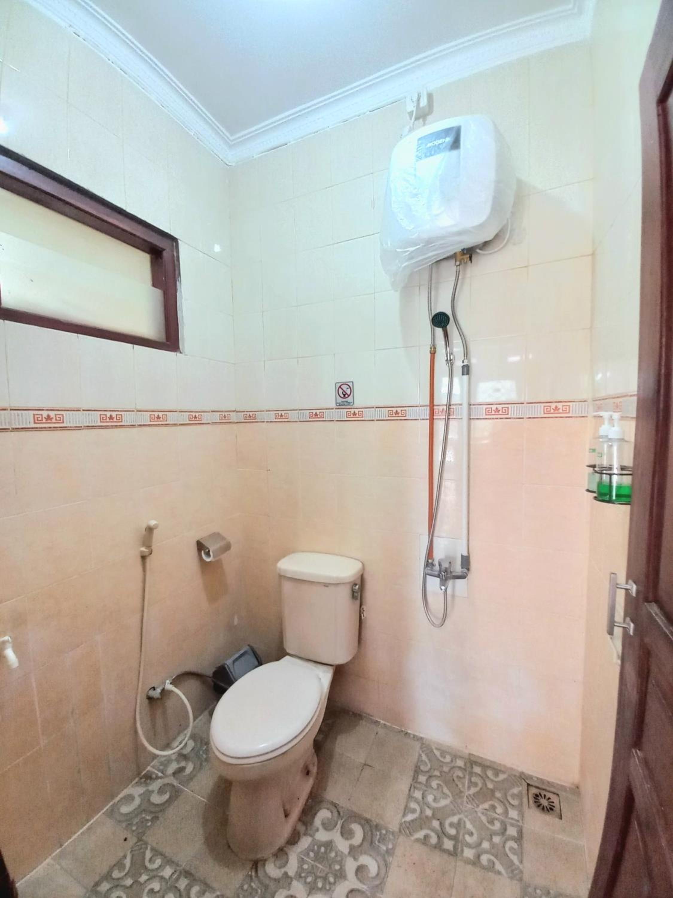 Two-Bedroom House - Photo 7