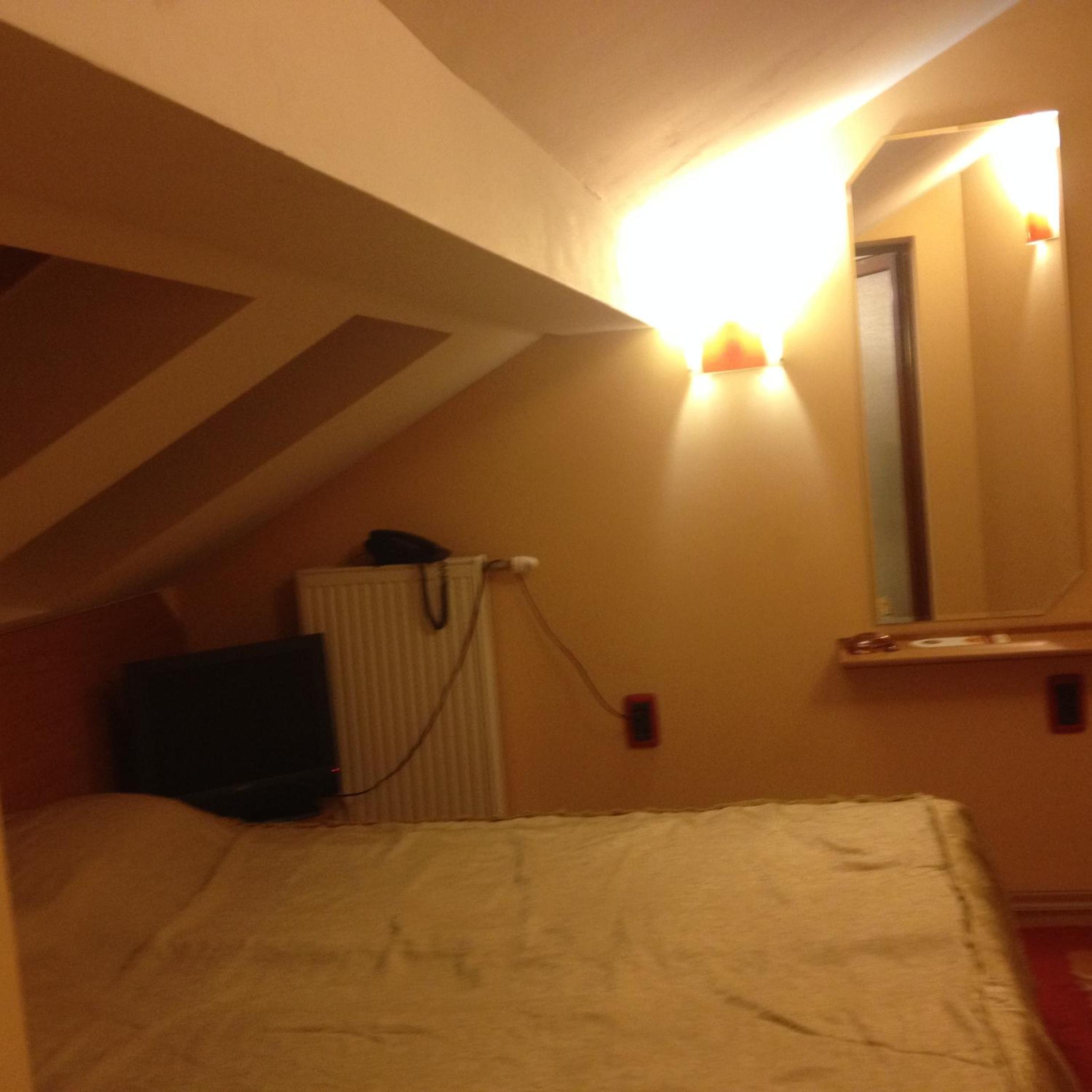 Double Room - Attic - Photo 3