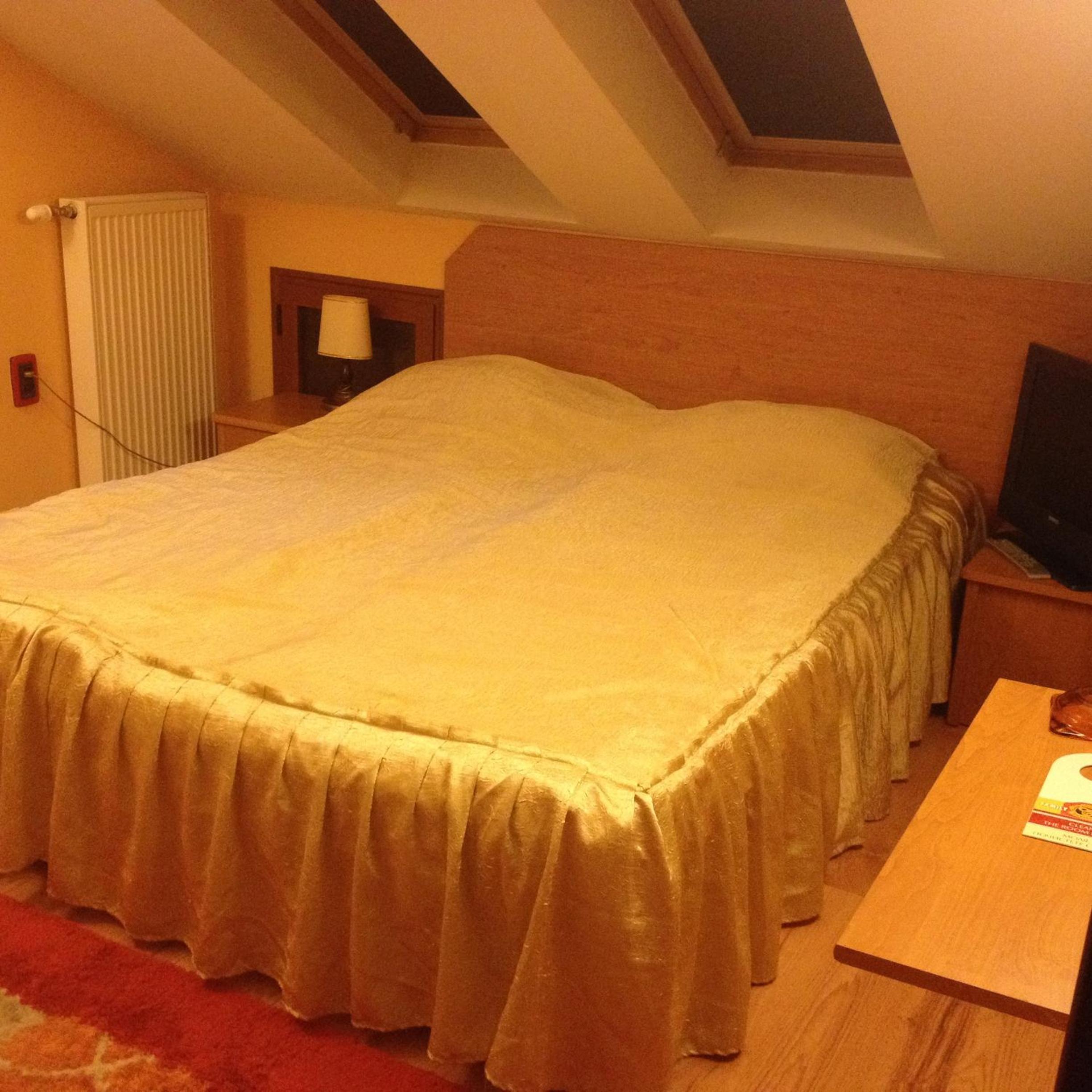 Double Room - Attic - Photo 1