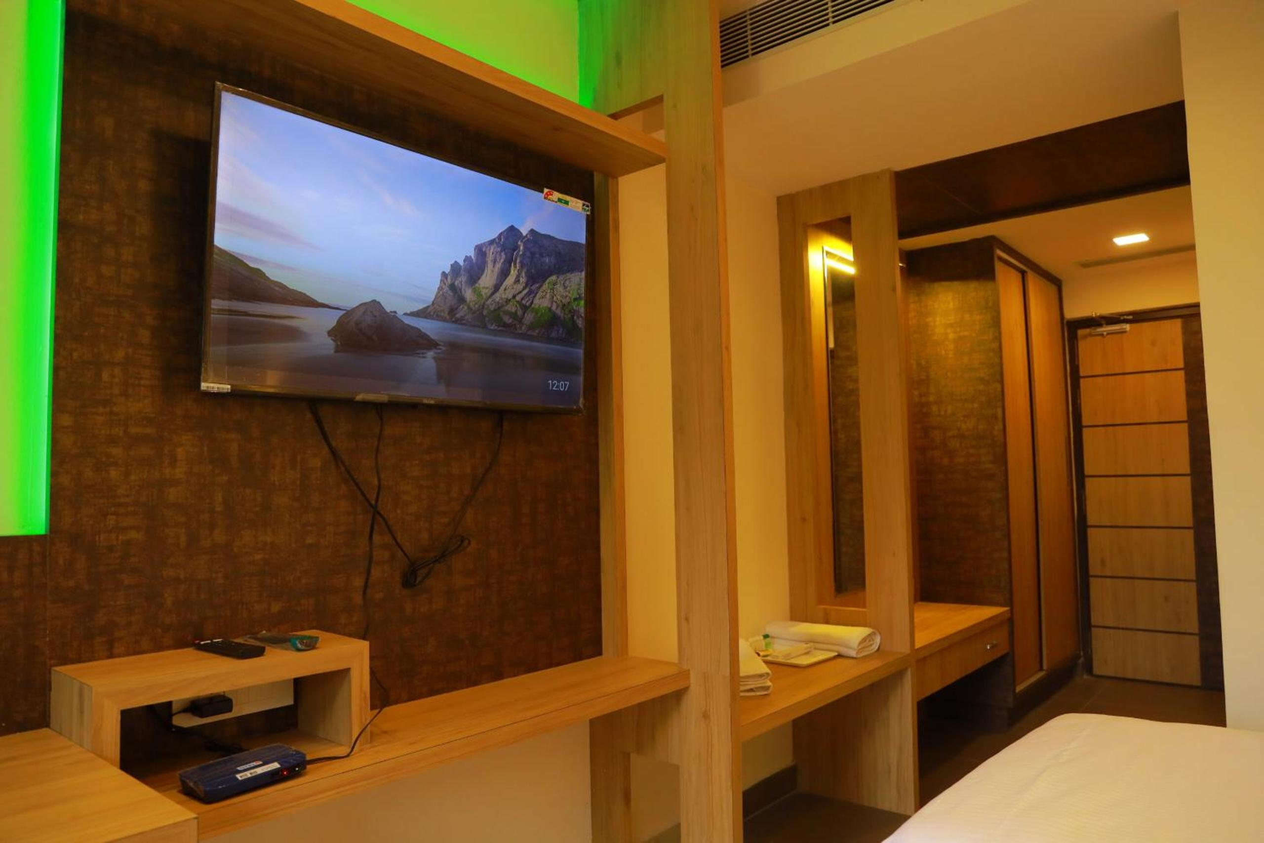 Deluxe Triple Room