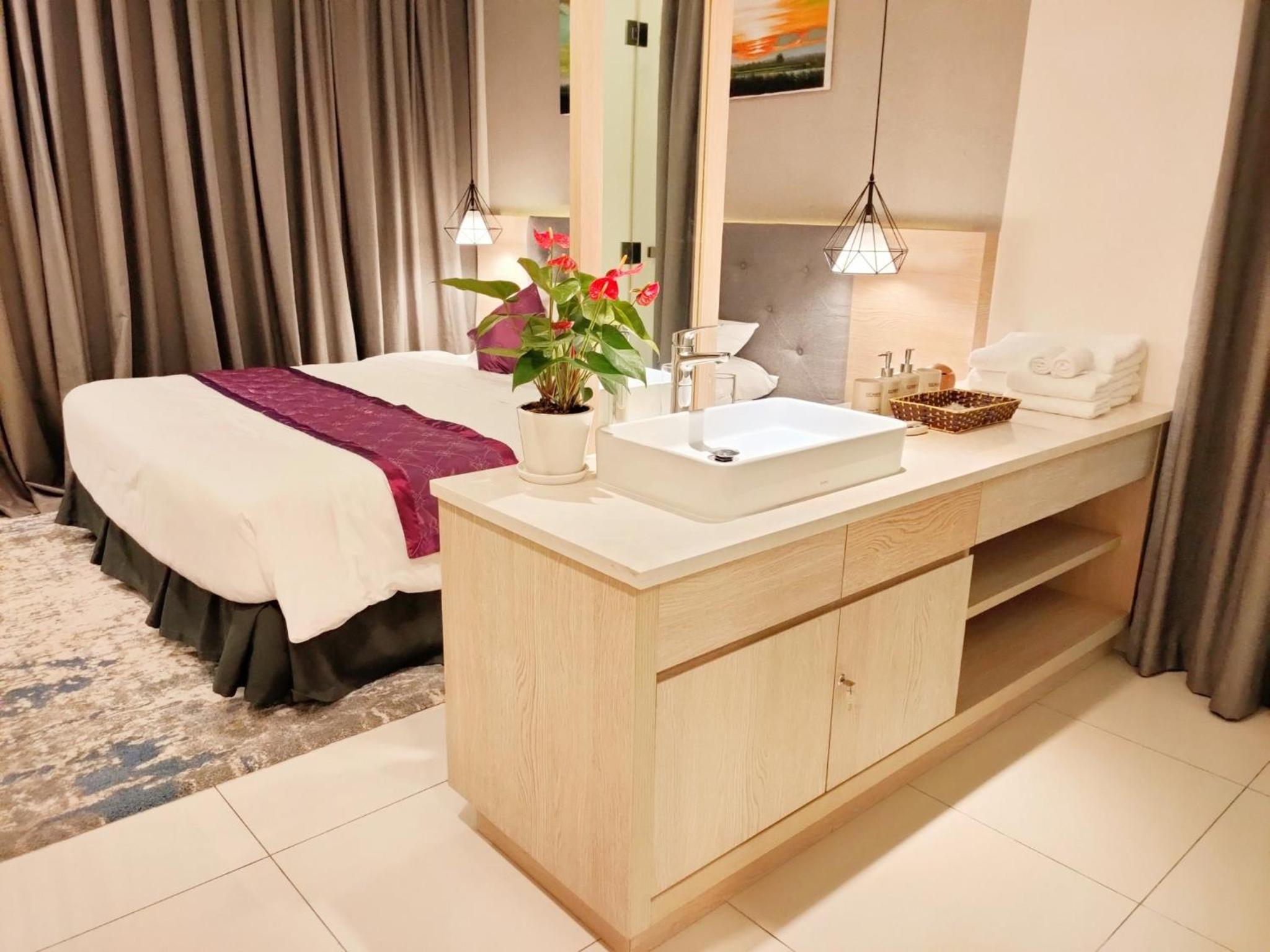 Three-Bedroom Villa photo 1