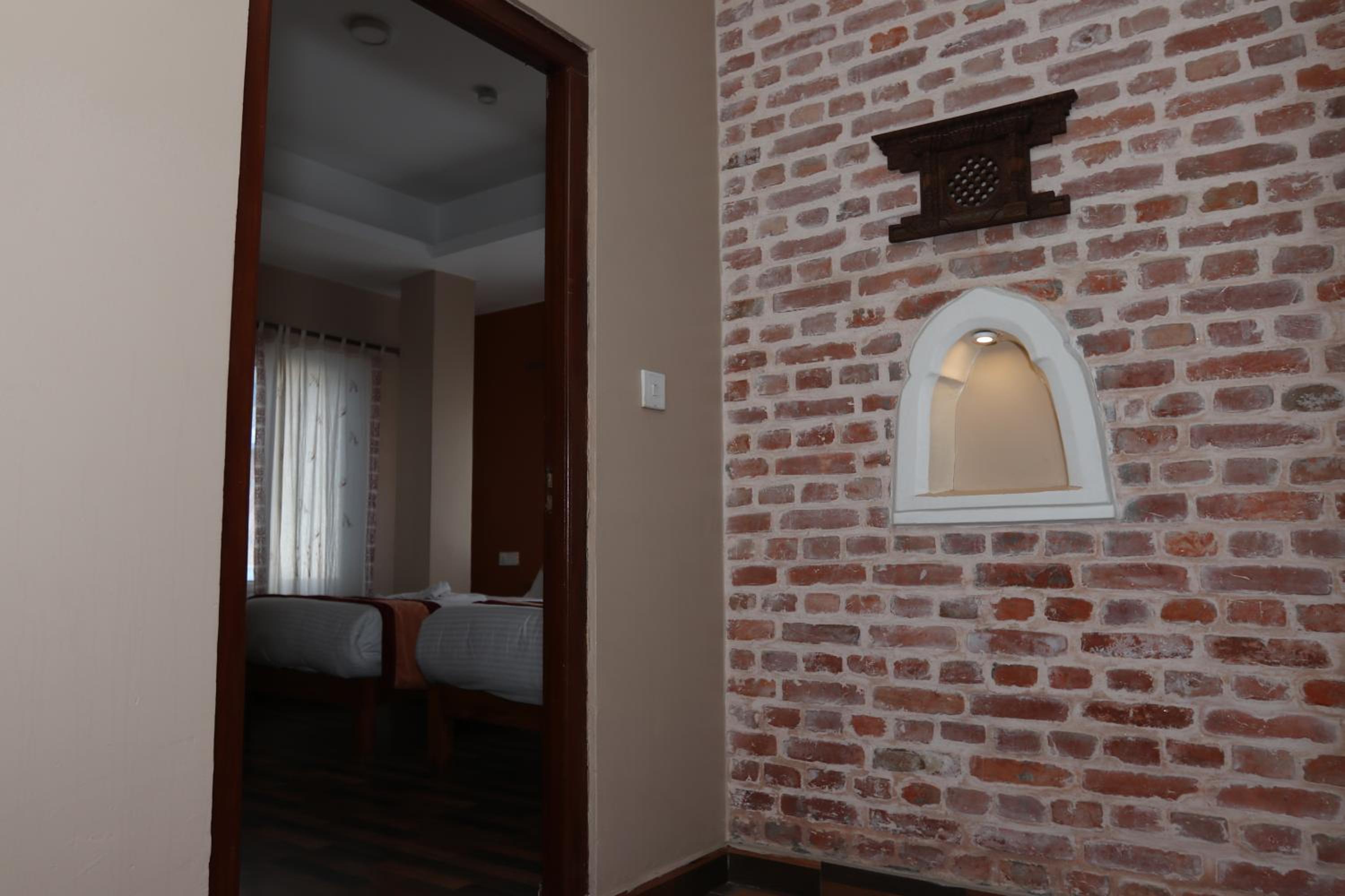 Deluxe Double or Twin Room - Photo 3