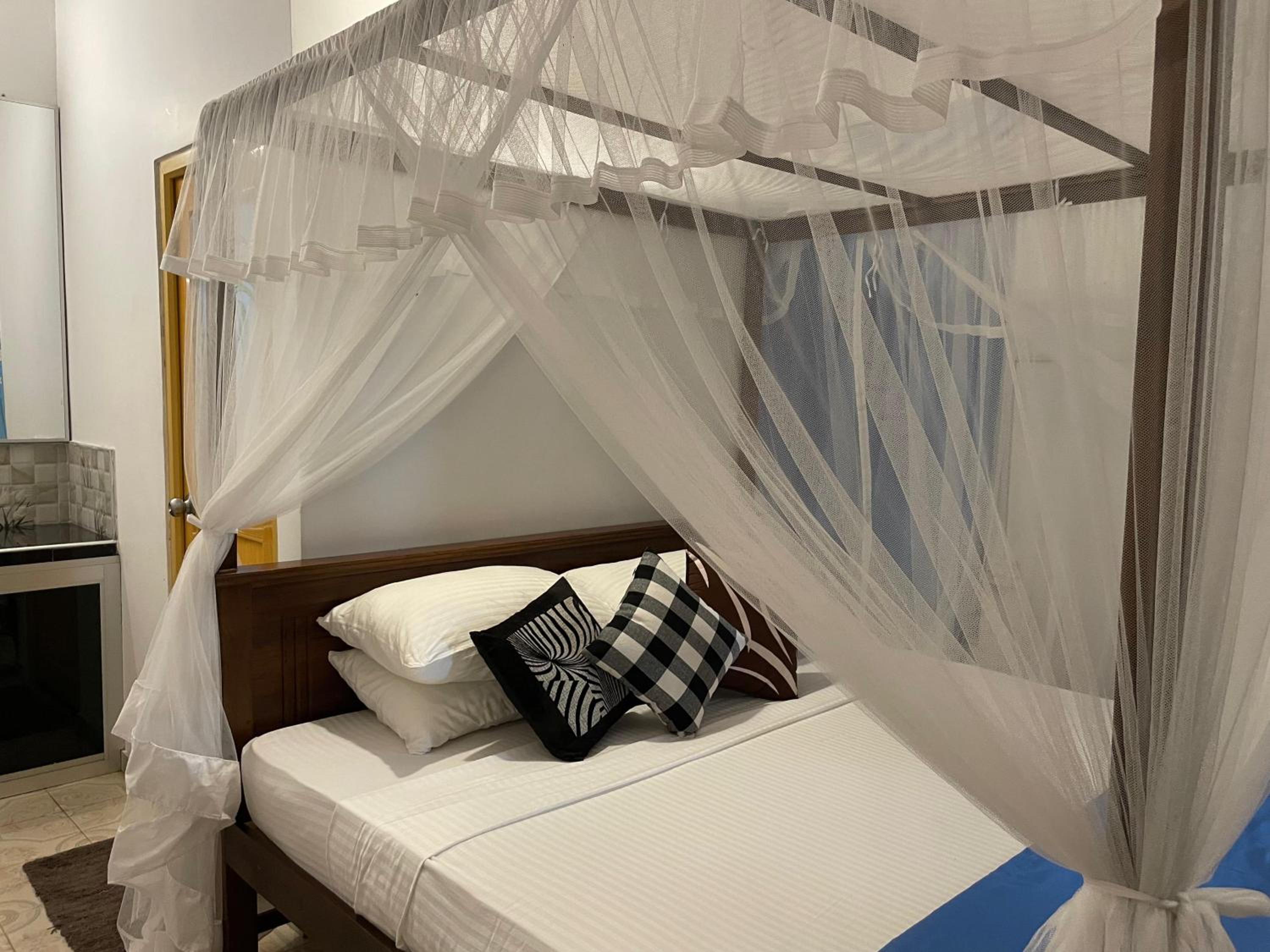 Double Room With Patio photo 2