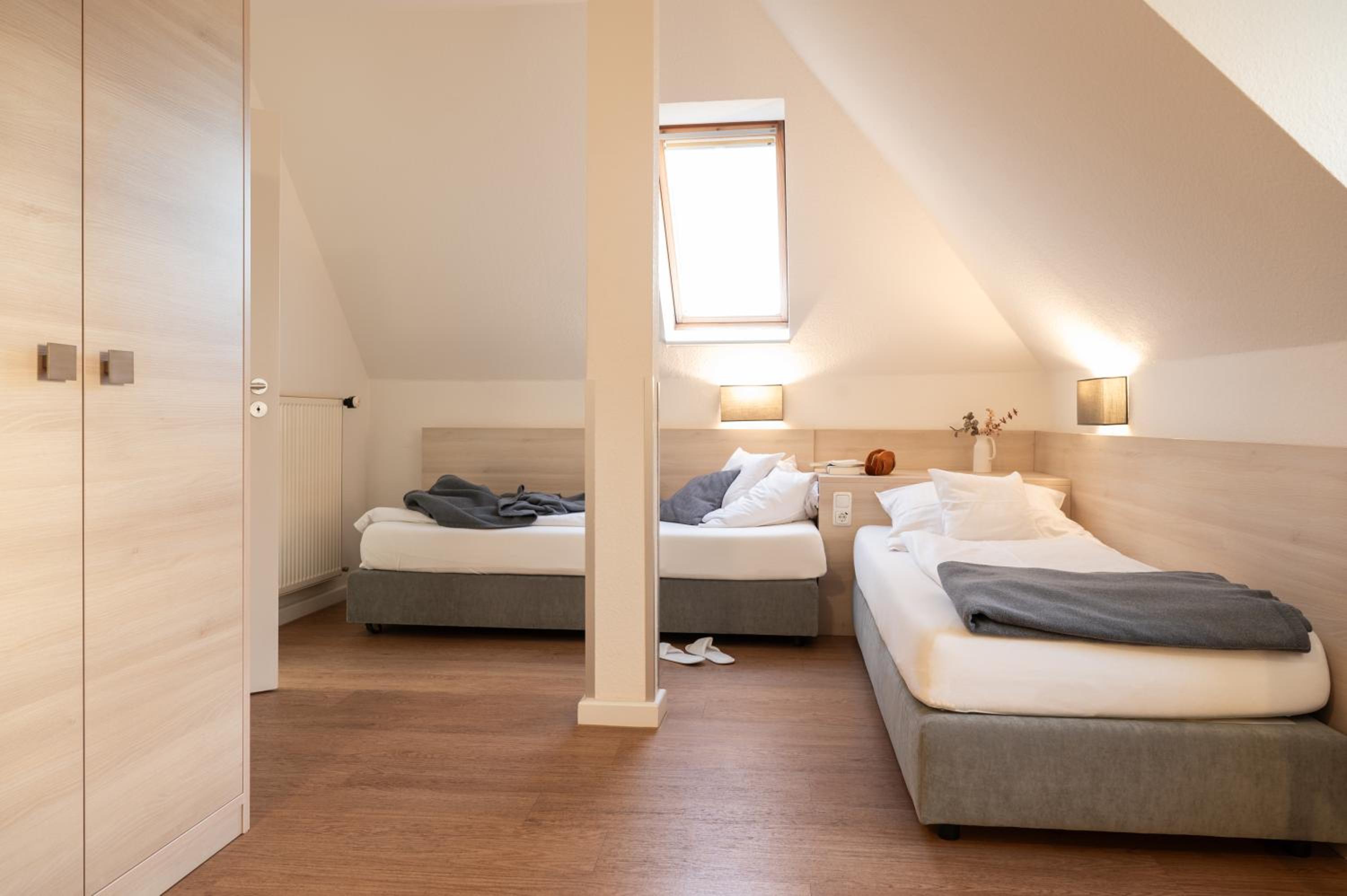 Twin Room with Bath