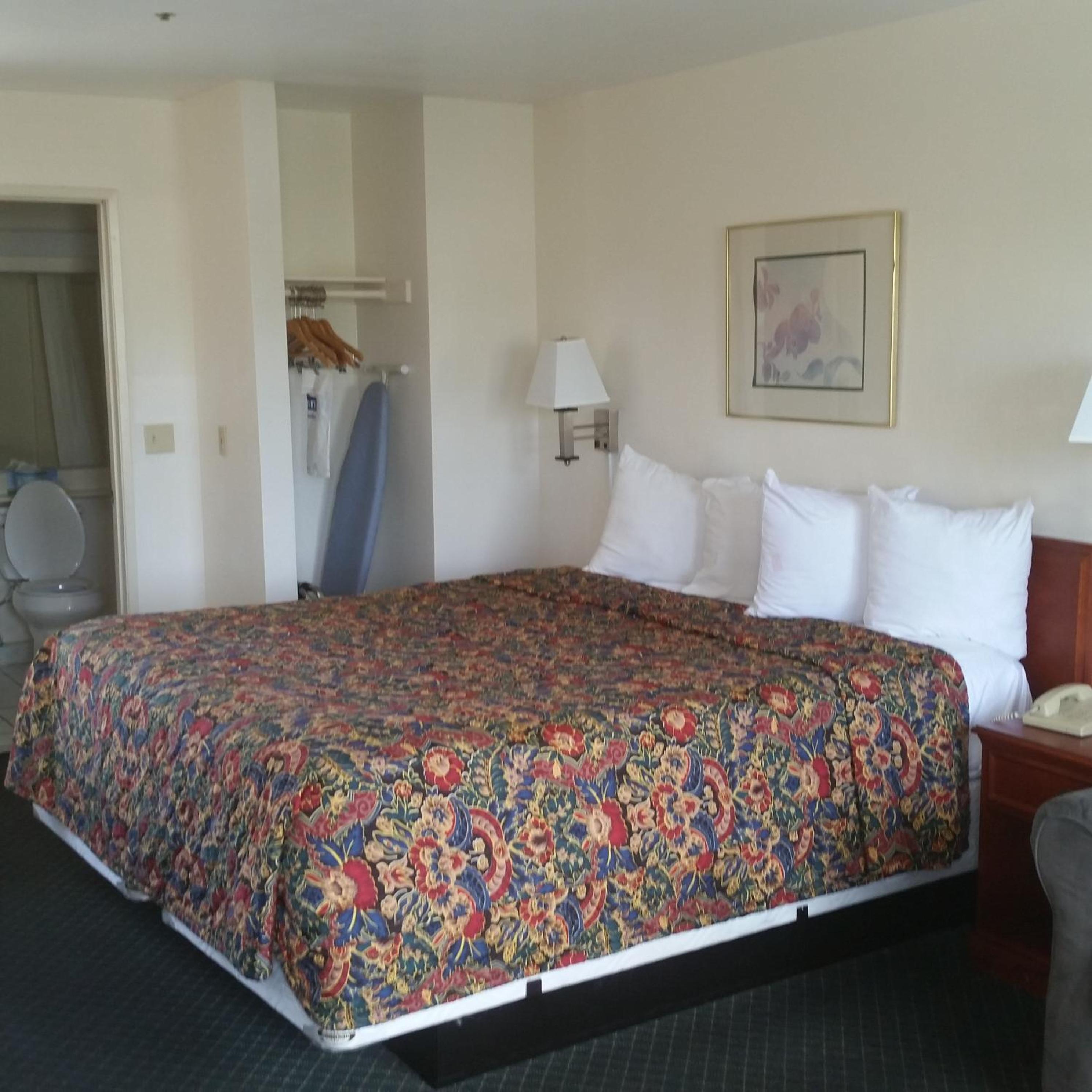  King Suite - Photo 5