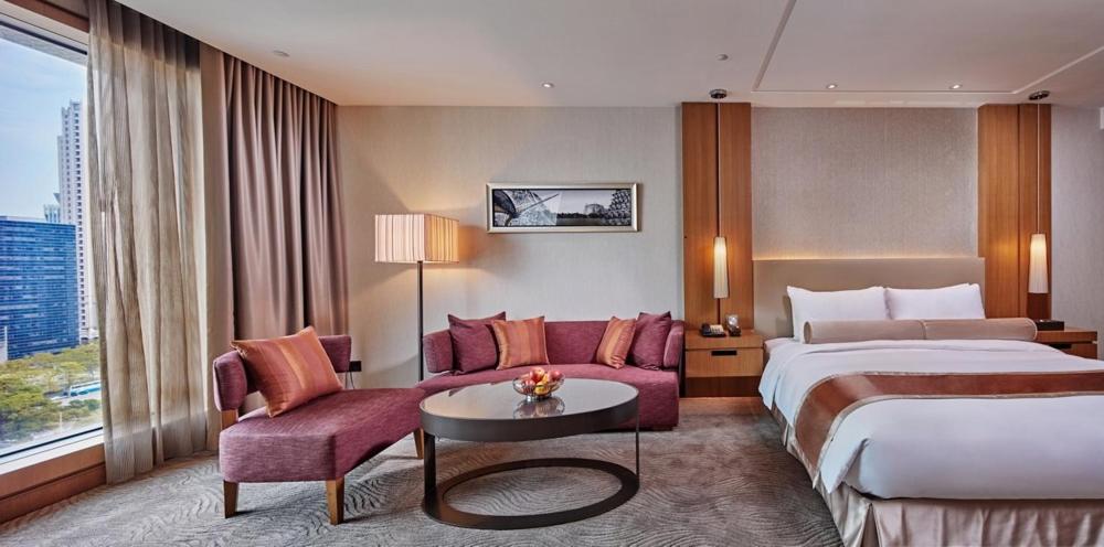 Executive Single Suite with Club Benefits photo 3