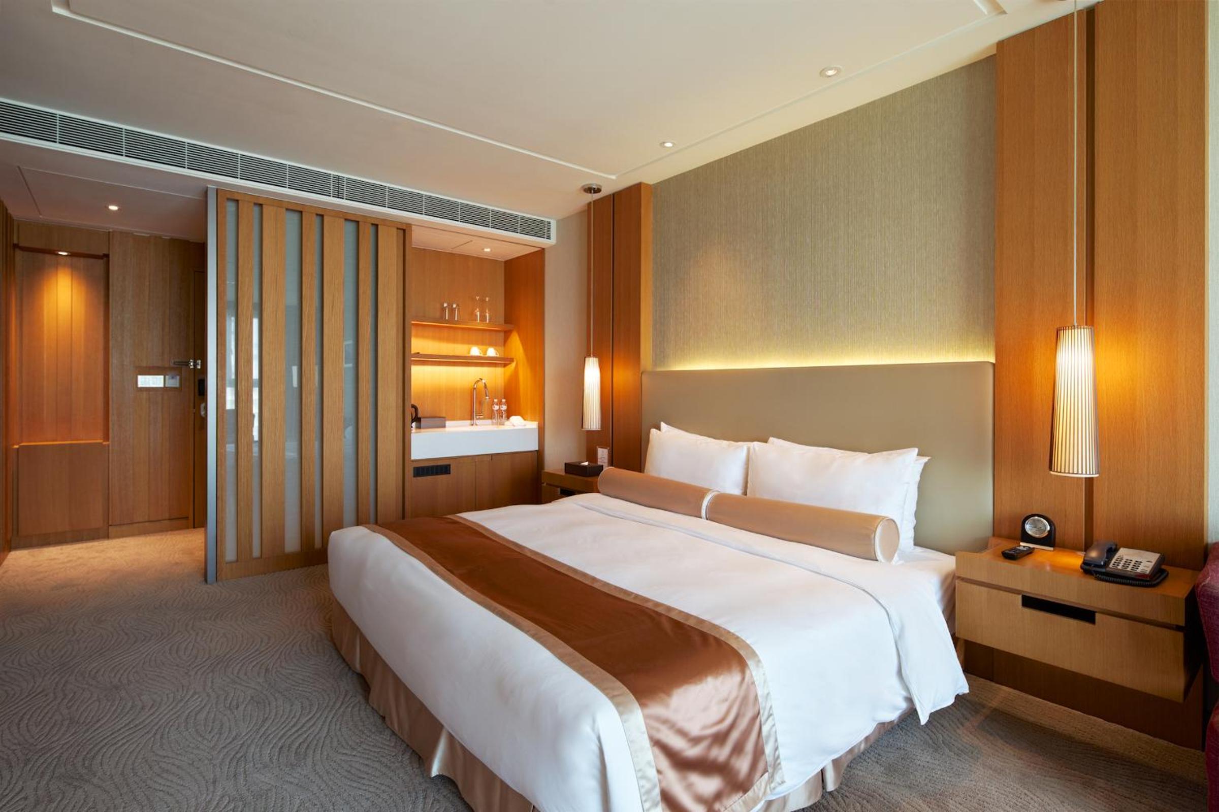 Executive Single Suite with Club Benefits photo 2