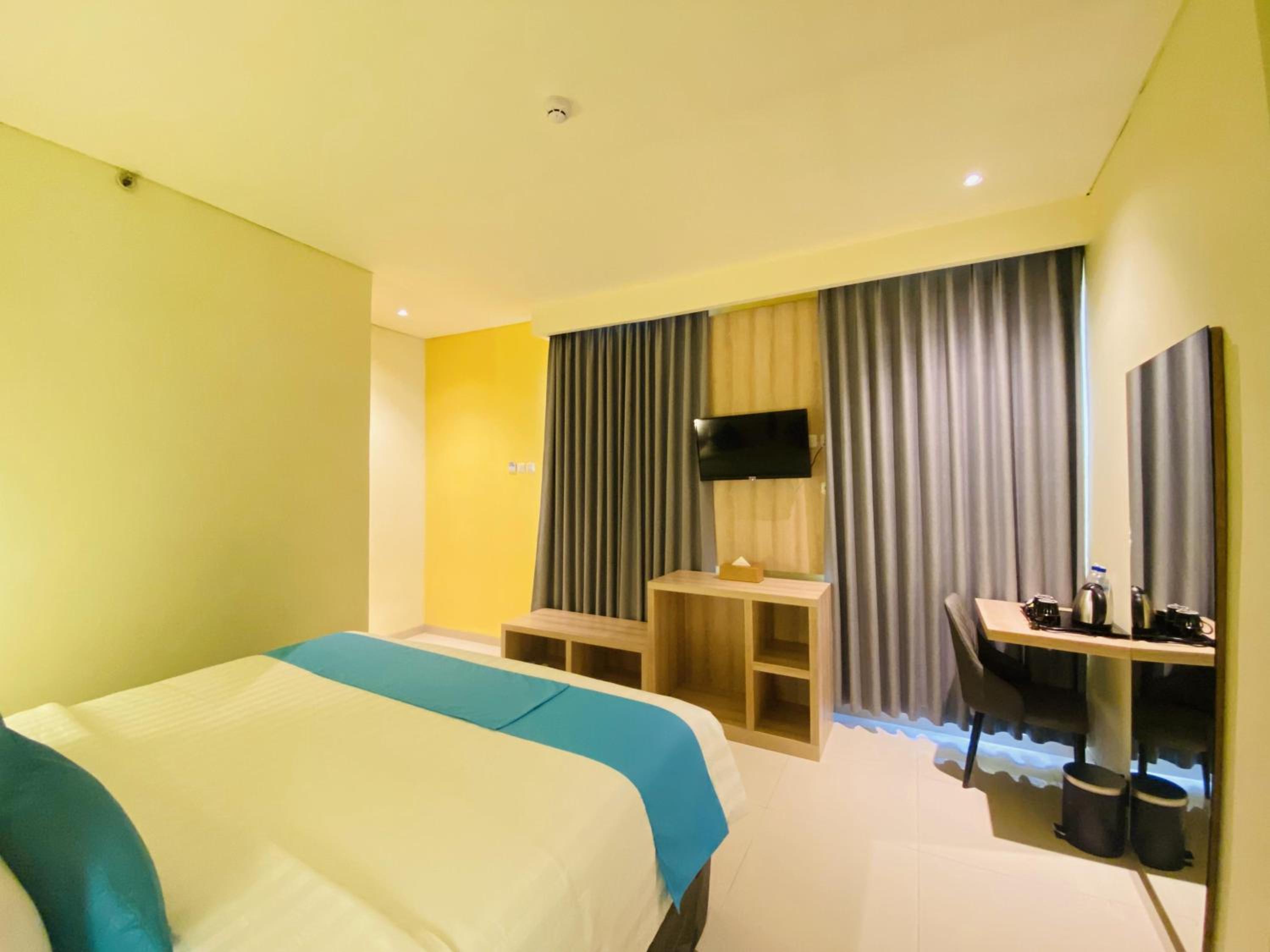 City Simplify Single Bed City View with Window photo 3