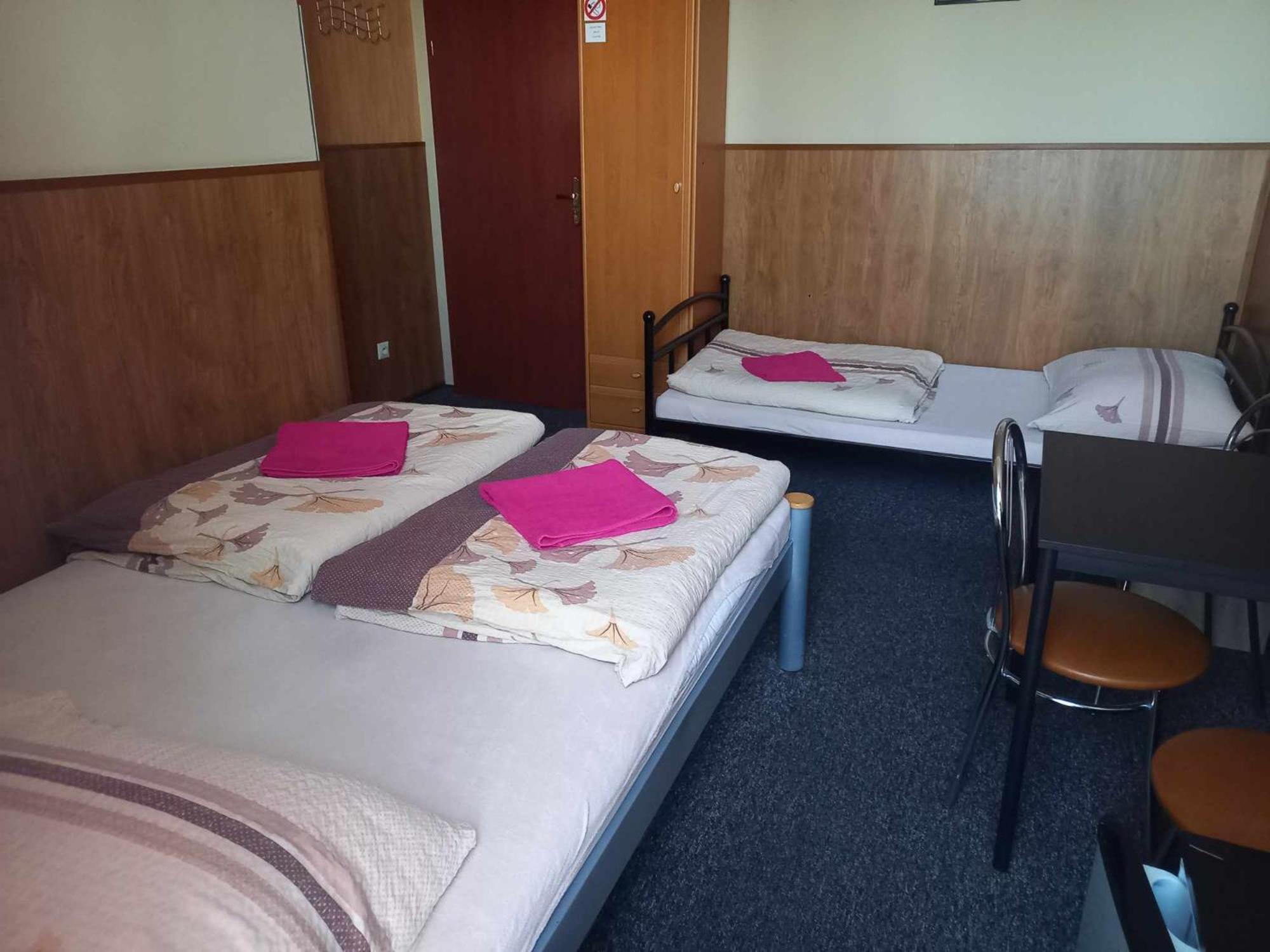Triple Room with Private Bathroom photo 2