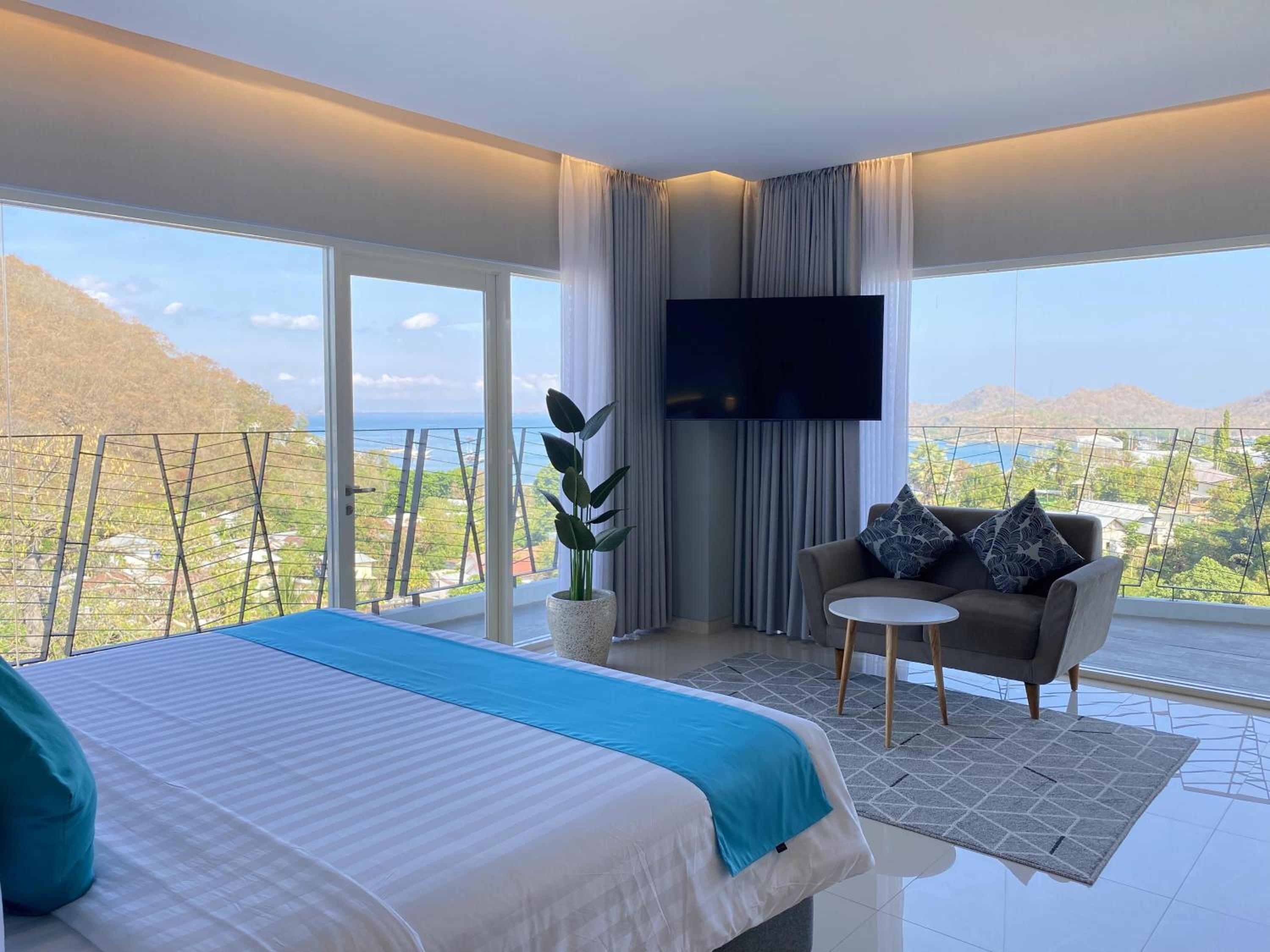 Delonix Single Bed Seaview with Two Balcony - Photo 3