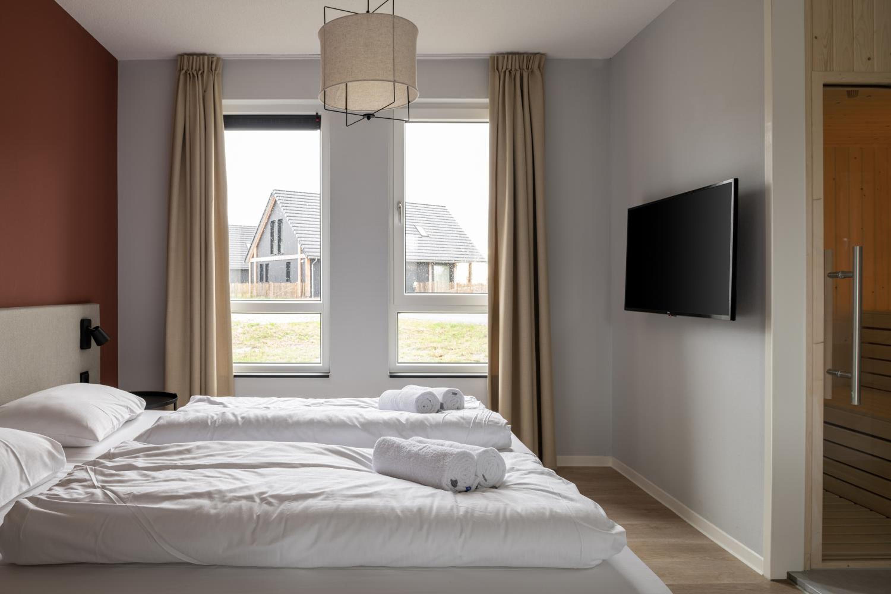 Generation Home Seven Bedrooms - Photo 7