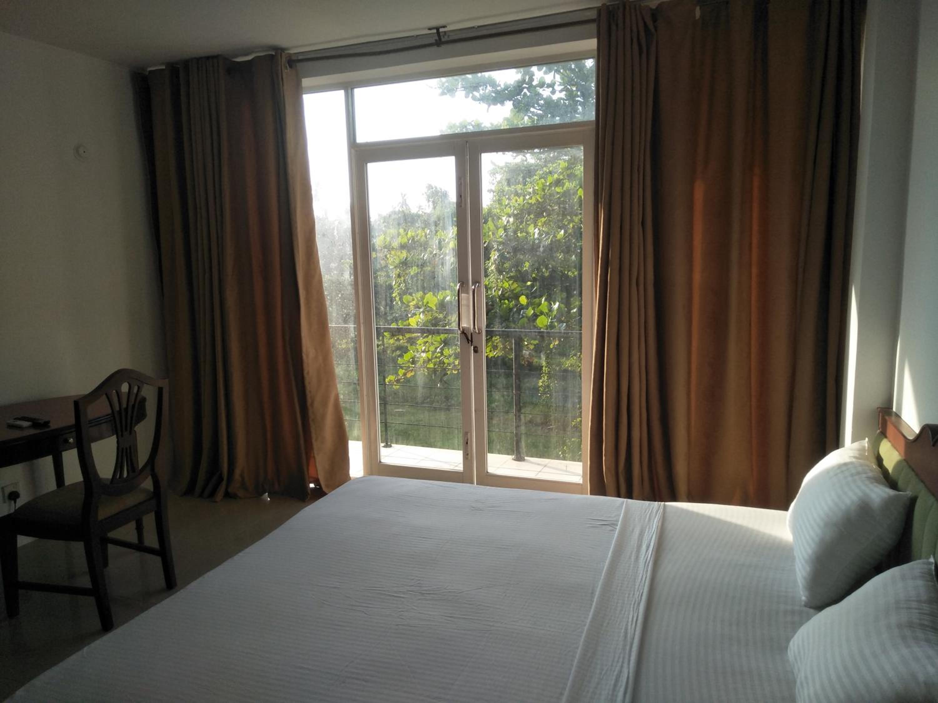 Budget Double Room photo 3