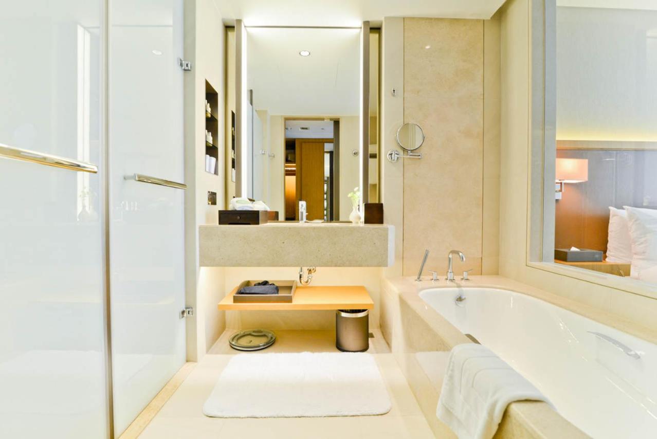 Executive Twin Room with Club Benefits photo 1