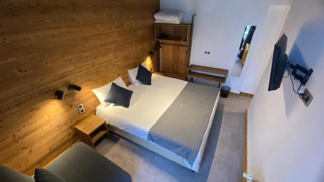 Standard double or twin room with sofa bed photo 2