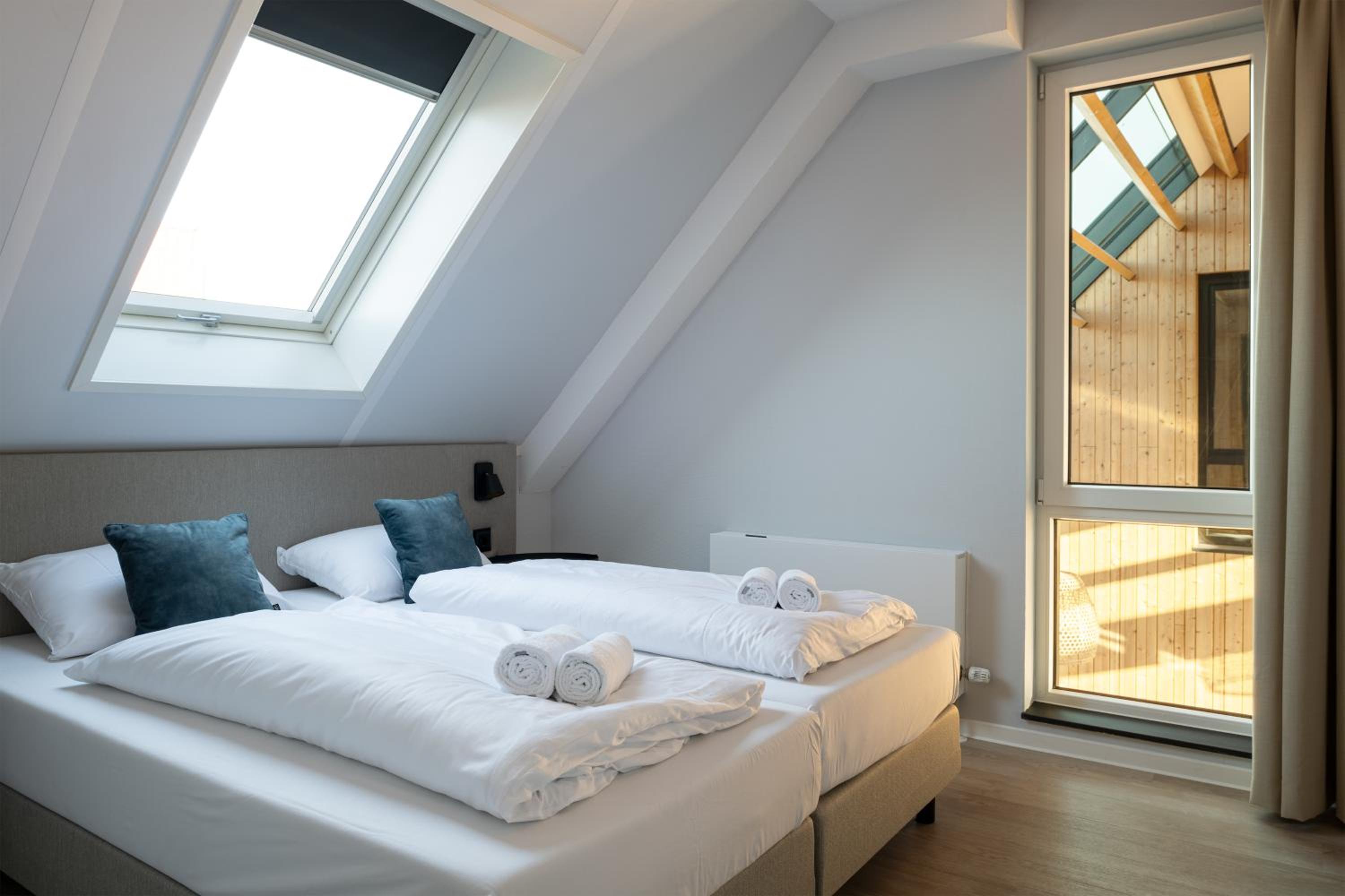 Generation Home Ten Bedrooms - Photo 7