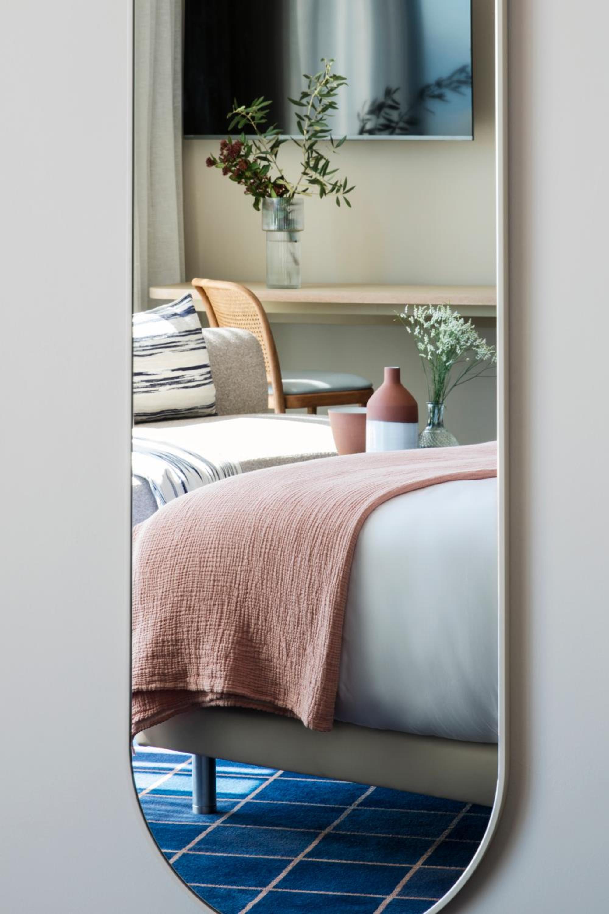 The Home Standard - Photo 1