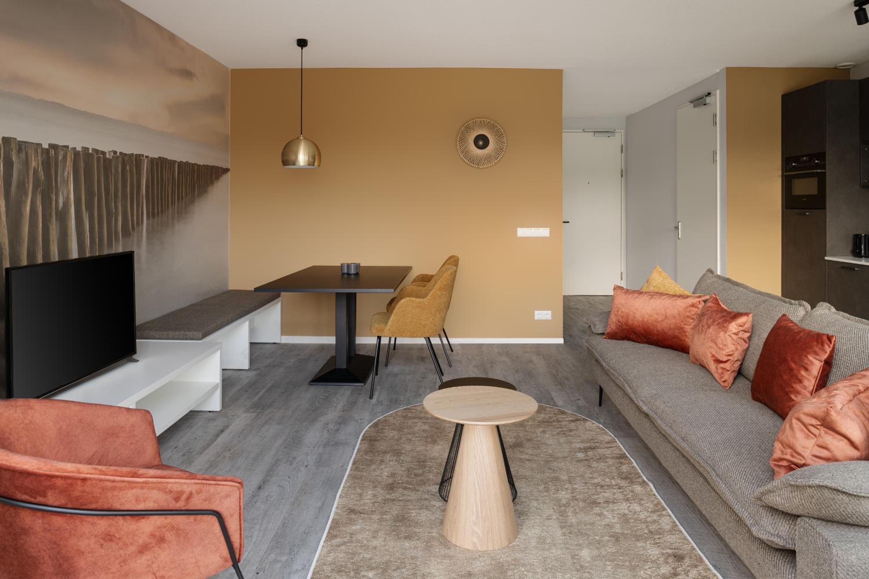 Two-Bedroom House - Photo 1