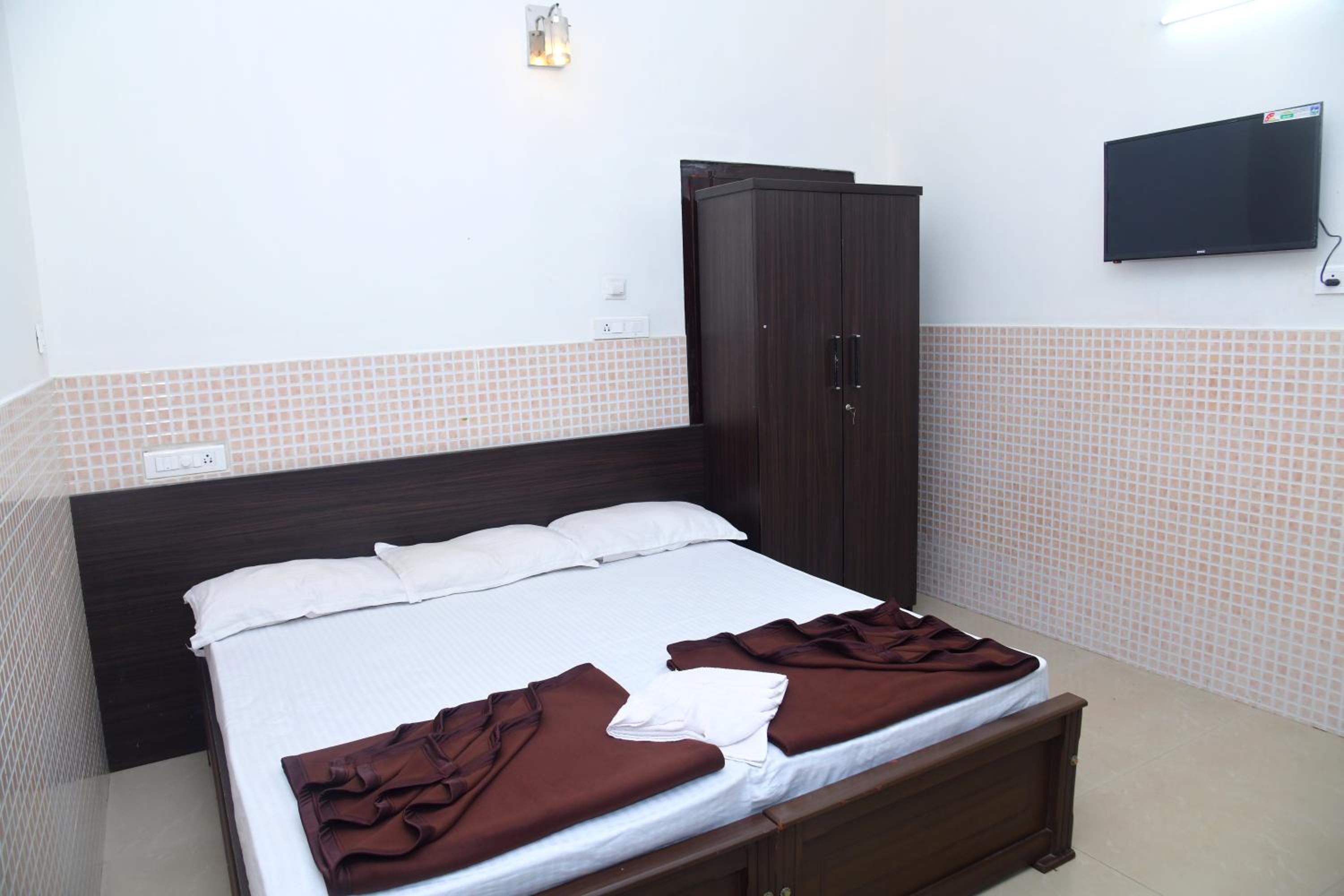 Deluxe Double Or Twin Room With Mountain View photo 2