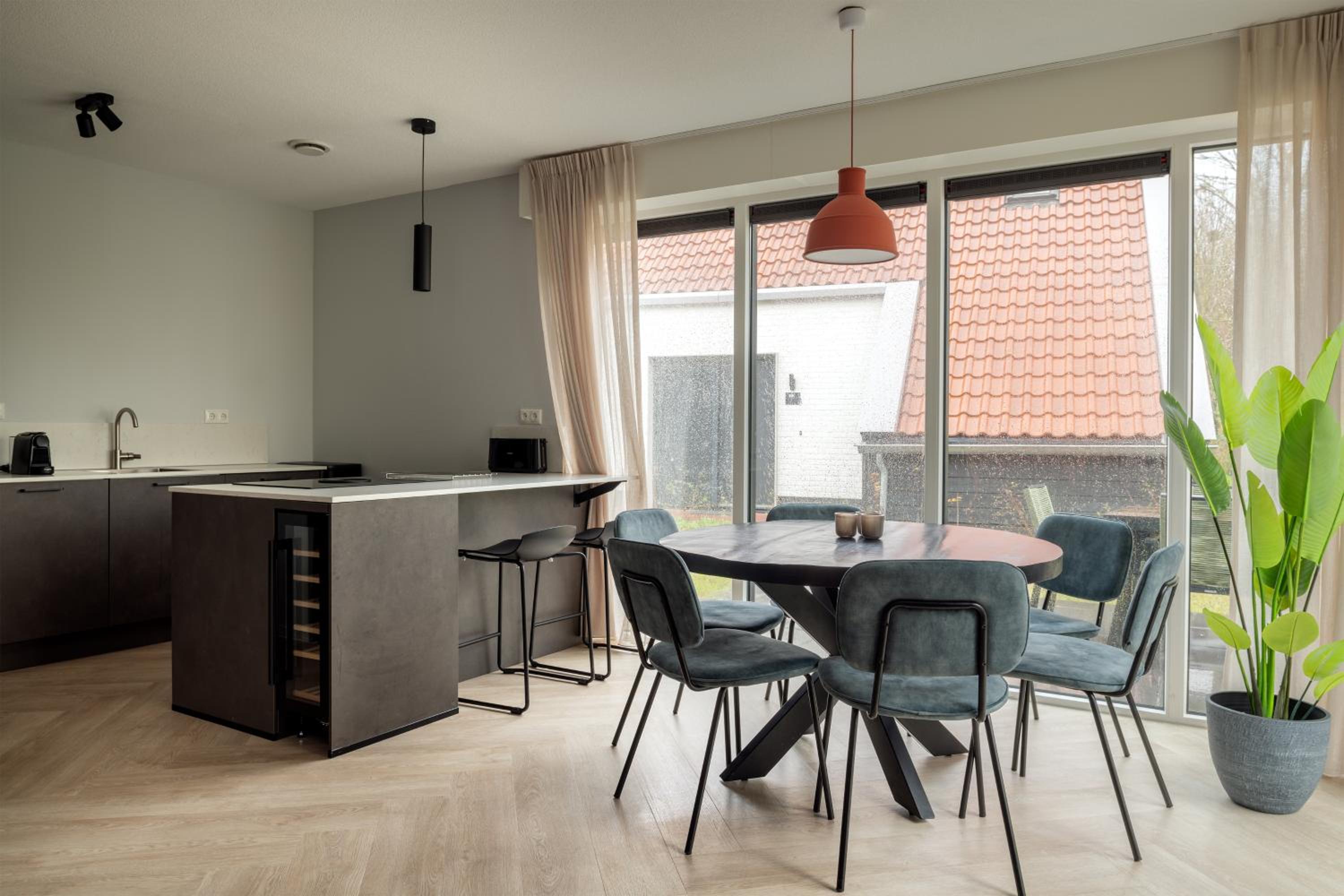 Three-Bedroom House - Photo 4