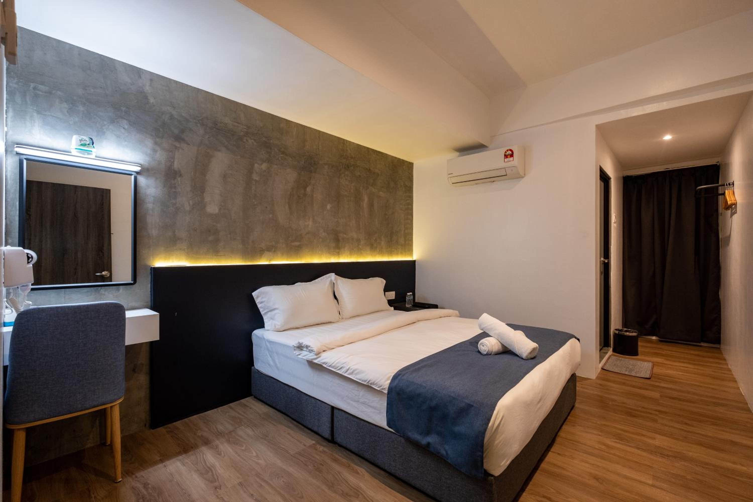 Double Room with Private Bathroom photo 1