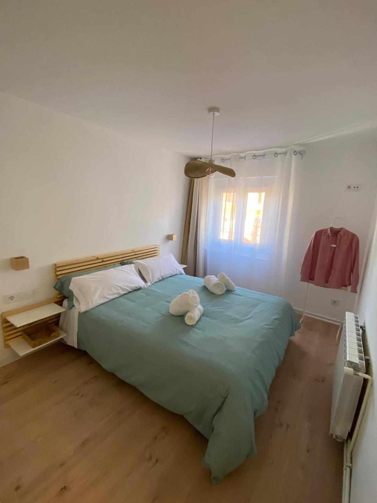 Three-Bedroom Apartment photo 2