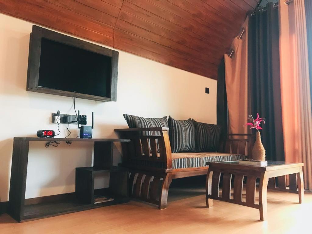 Double or Twin Room with Balcony photo 1