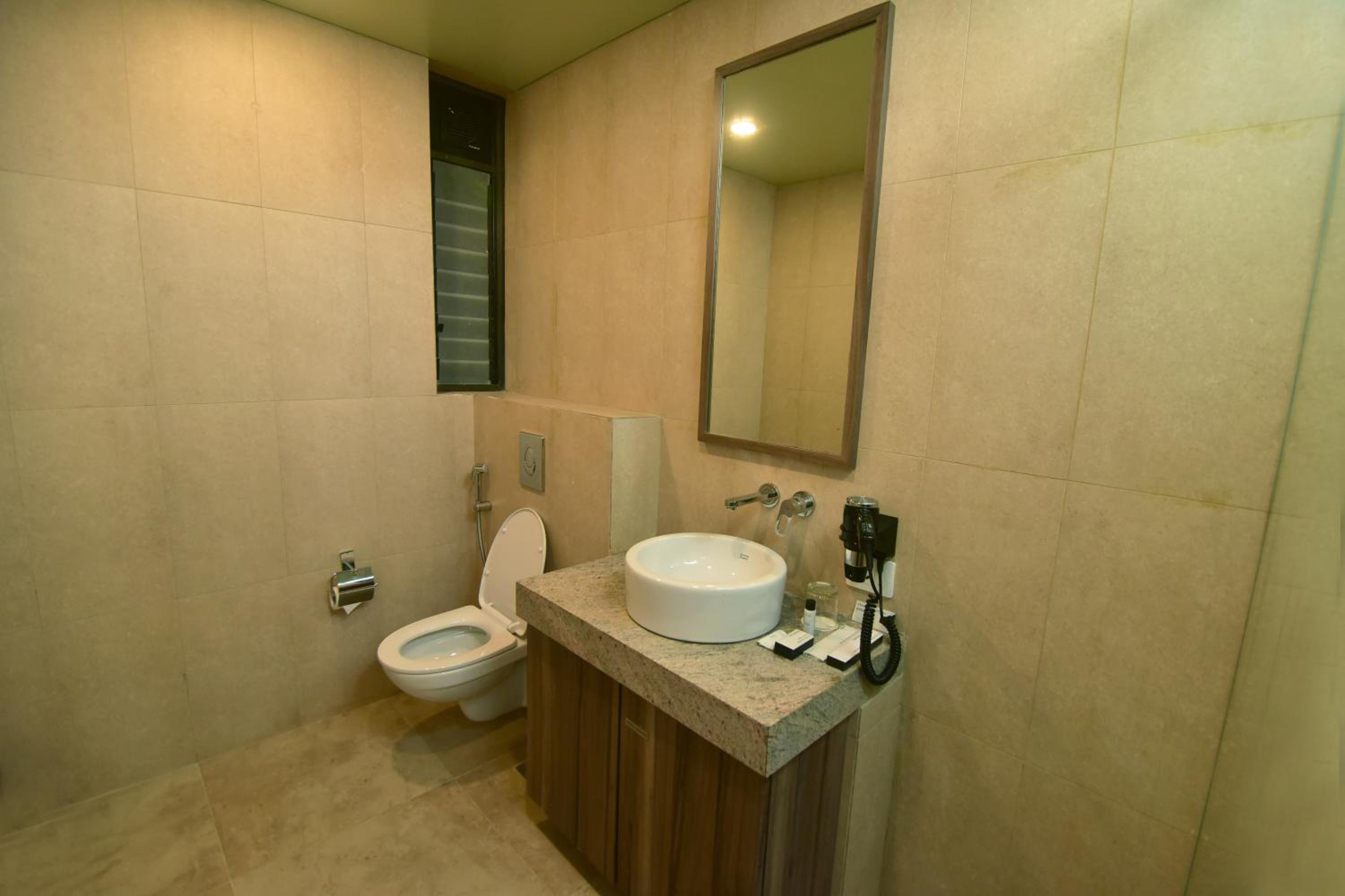Studio With Golf View, 513 sqft, at Iconic photo 3