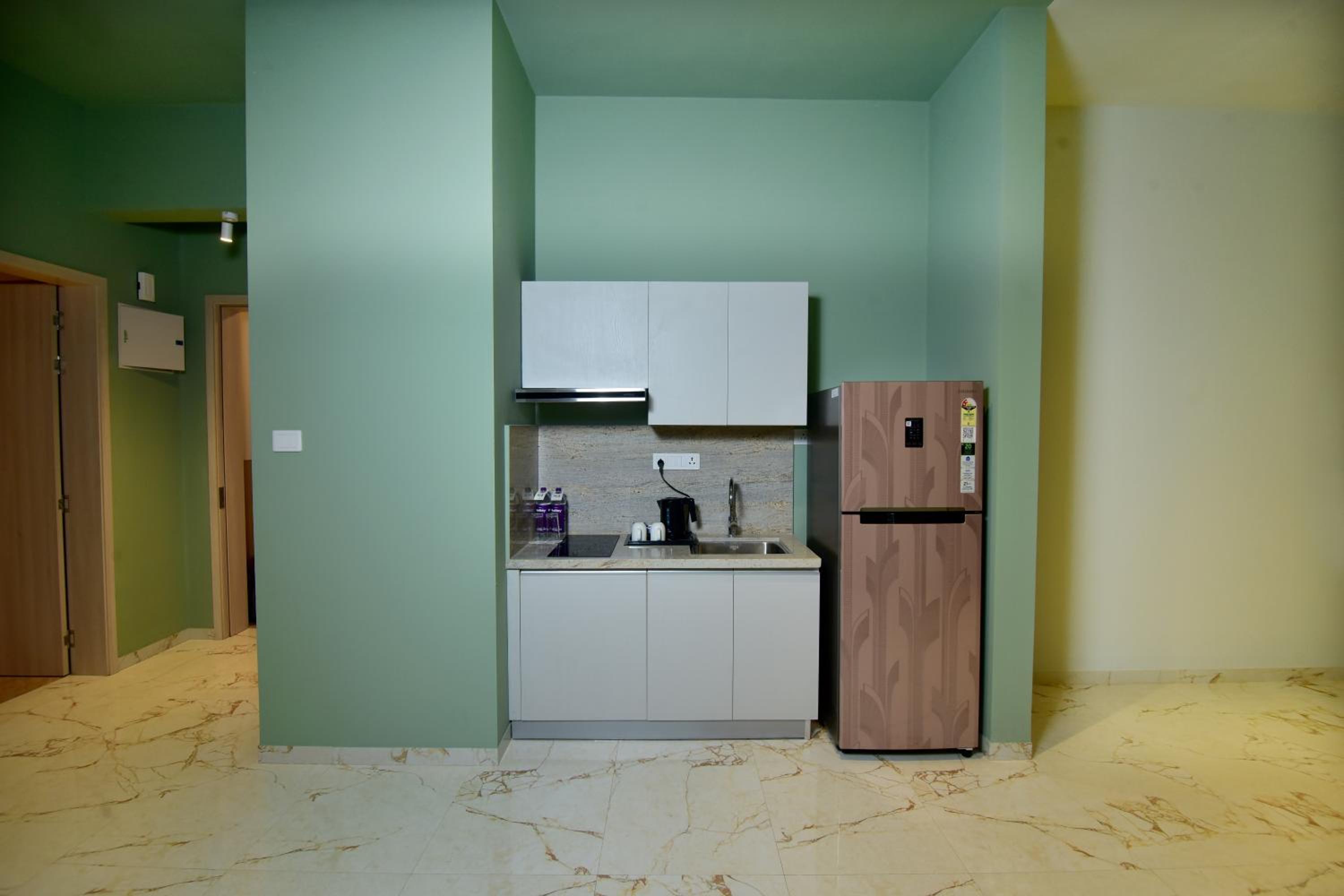 1 Bedroom, and Living room with Golf View 713 sqft, 1 X Ensuite at Iconic